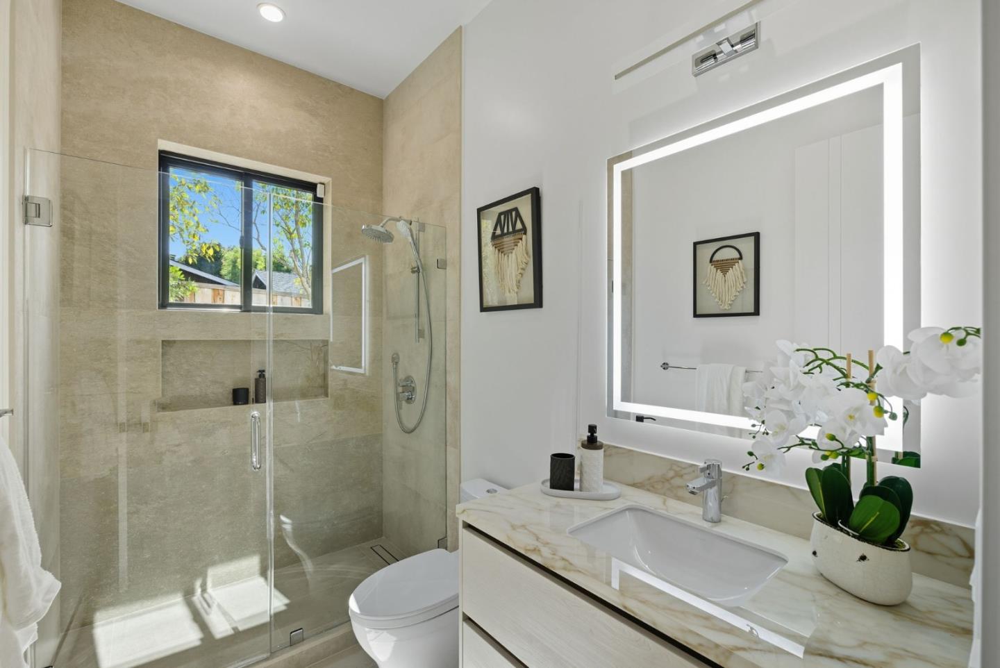 Menlo Park, California, 94025, United States, 6 Bedrooms Bedrooms, ,7 BathroomsBathrooms,Residential,For Sale,1947482