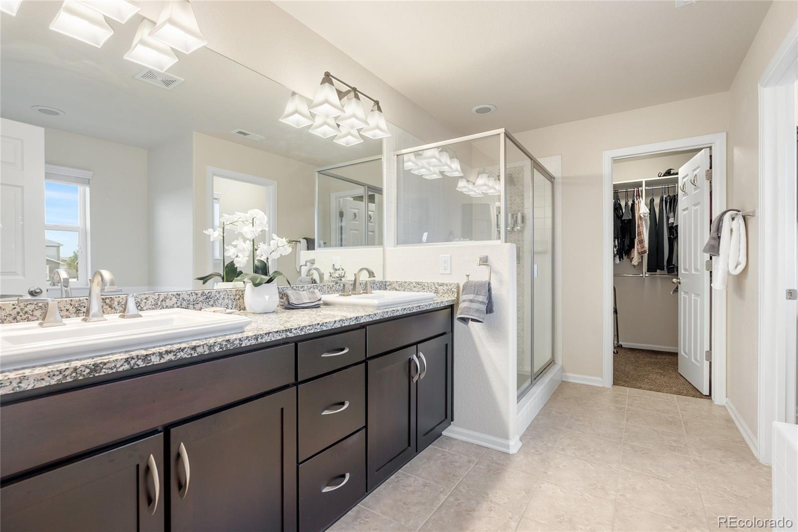 Castle Rock, Colorado, 80108, United States, 4 Bedrooms Bedrooms, ,3 BathroomsBathrooms,Residential,For Sale,1906915