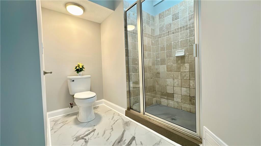 4833 Glenwhite Drive, Duluth, Georgia, 30096, United States, 5 Bedrooms Bedrooms, ,3 BathroomsBathrooms,Residential,For Sale,4833 Glenwhite Drive,1481231