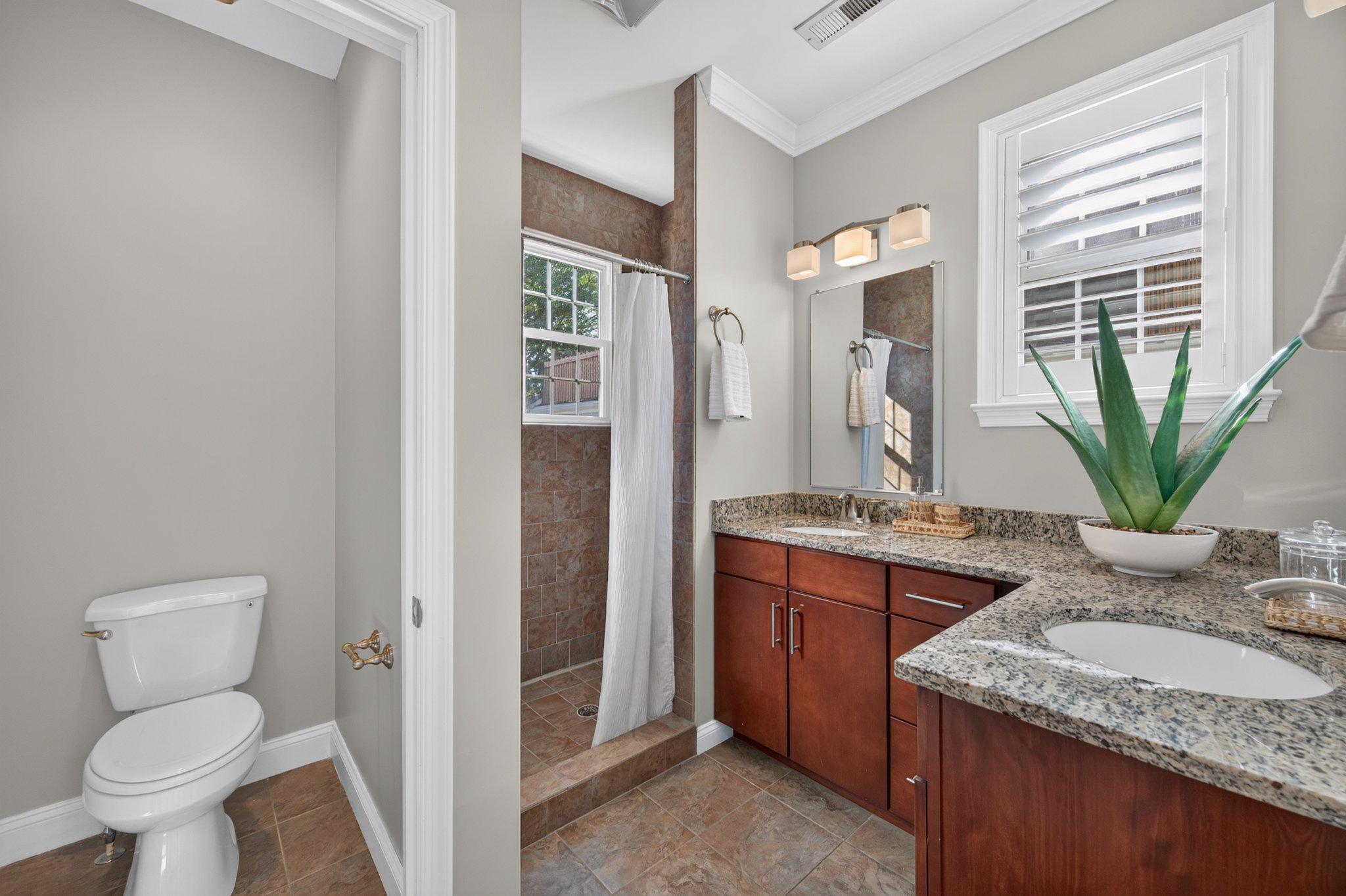  17 E Reed Avenue, Alexandria, VA, 22305 - 物件實景