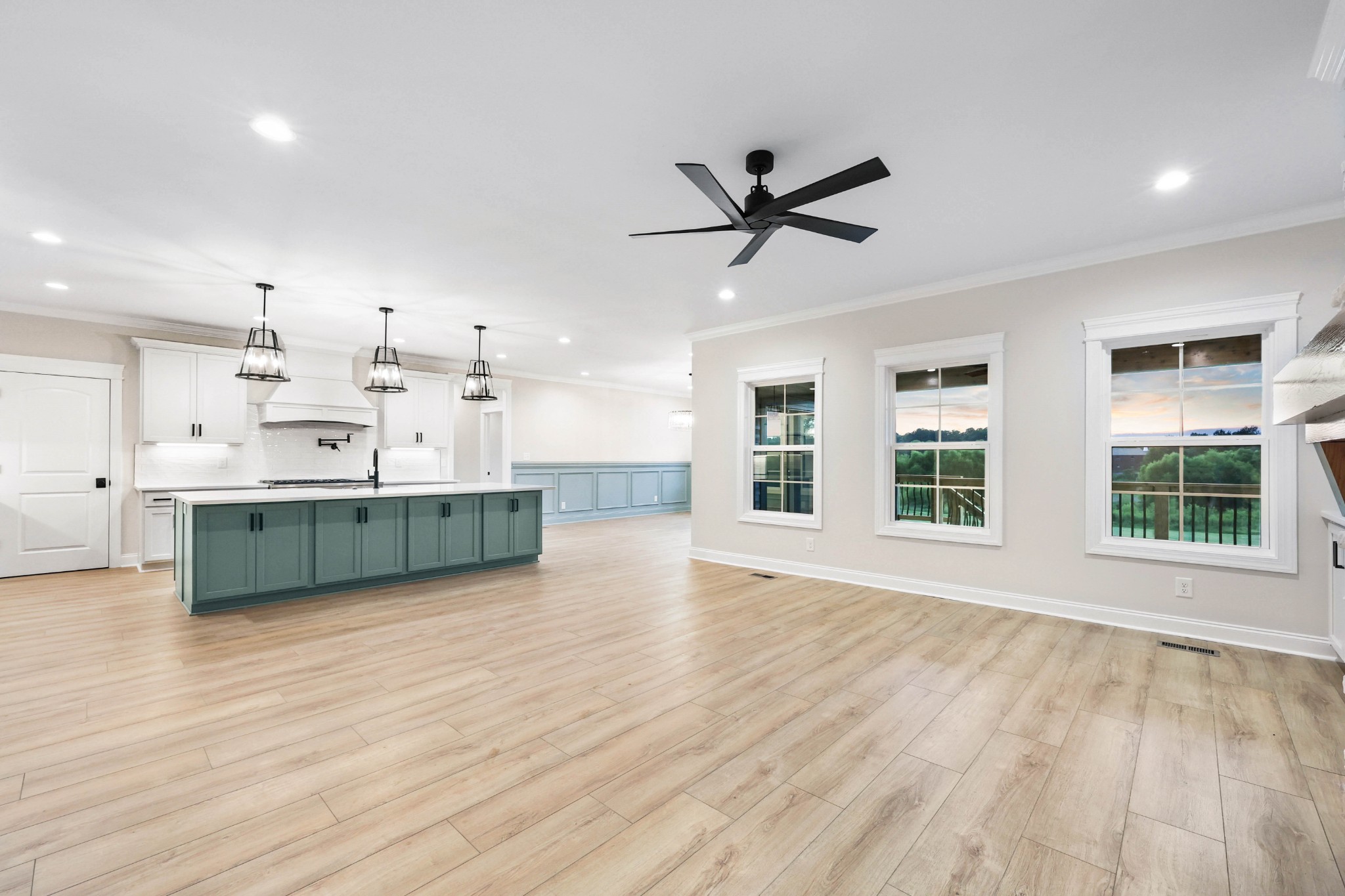 Adams, Tennessee, 37010, United States, 4 Bedrooms Bedrooms, ,4 BathroomsBathrooms,Residential,For Sale,1904806