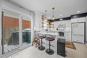 Ottawa, Ontario, K1V 2B2, CA, 3 Bedrooms Bedrooms, ,3 BathroomsBathrooms,Residential,For Sale,2003216