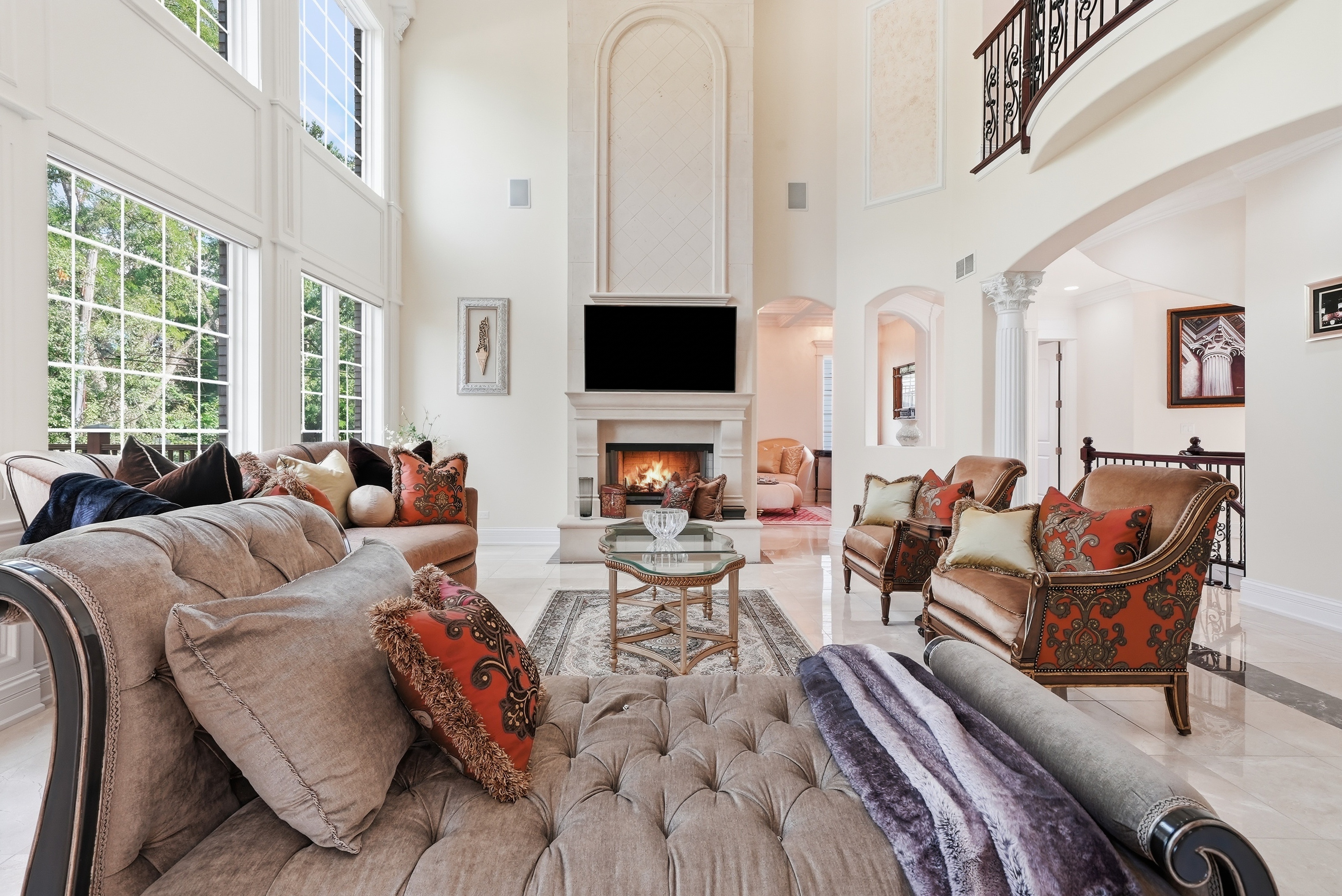  Perfectly Positioned in the Prestigious Golfview Hills Community of Hinsdale - 物件實景