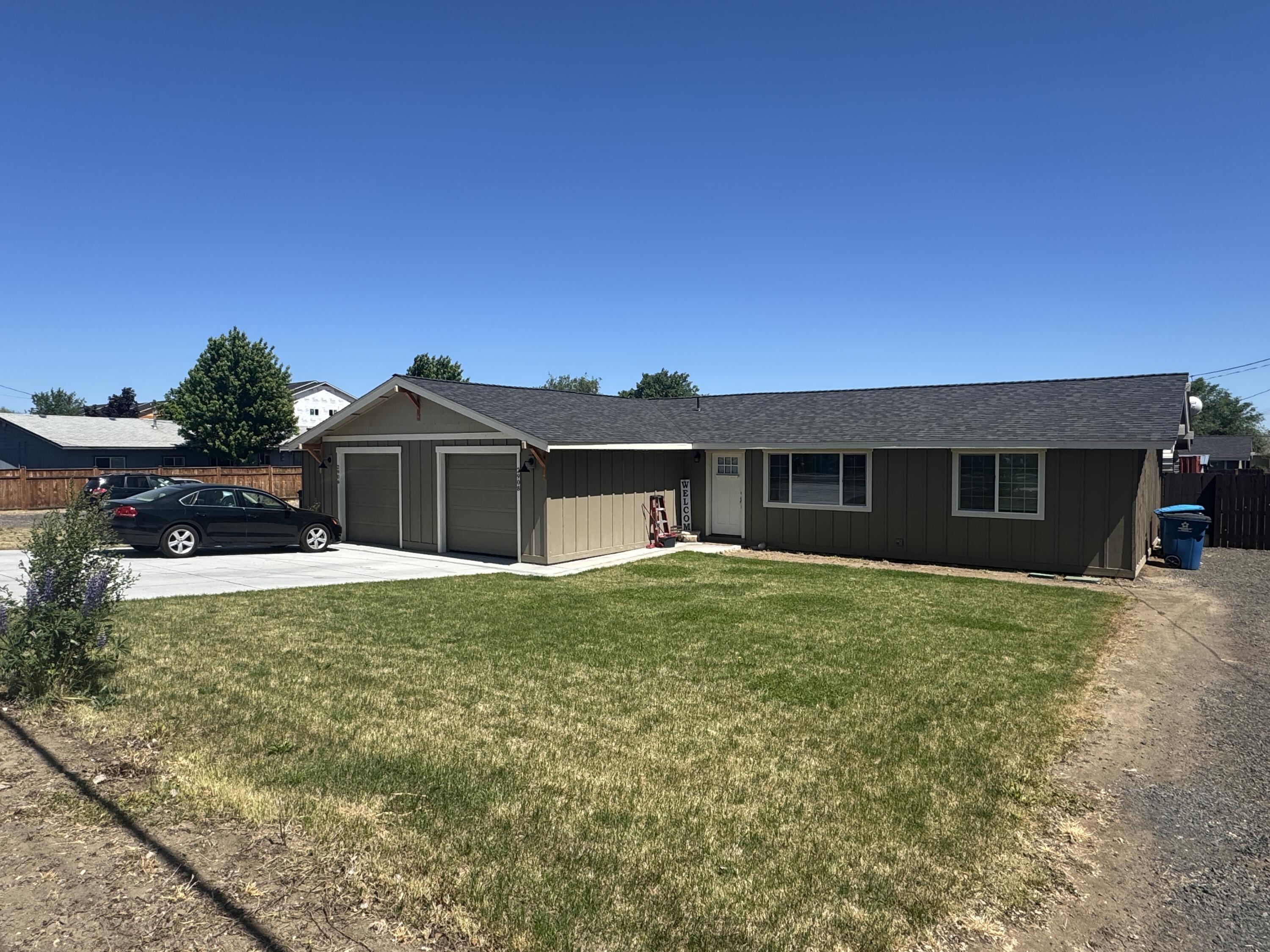 Redmond, Oregon, 97756, United States, ,Residential,For Sale,1937822