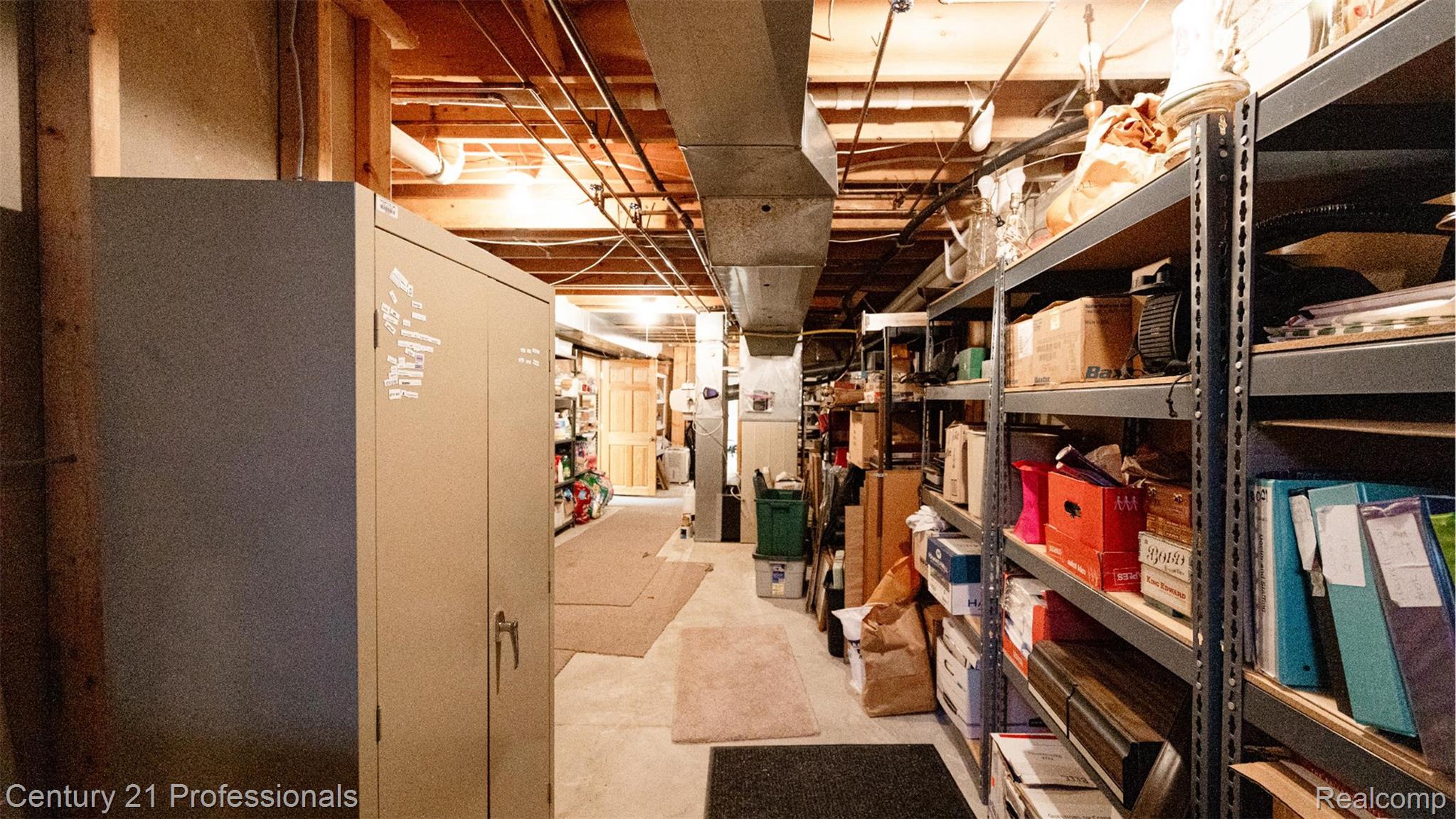 RochesterHills, Michigan, 48309, United States, 4 Bedrooms Bedrooms, ,4 BathroomsBathrooms,Residential,For Sale,1980404