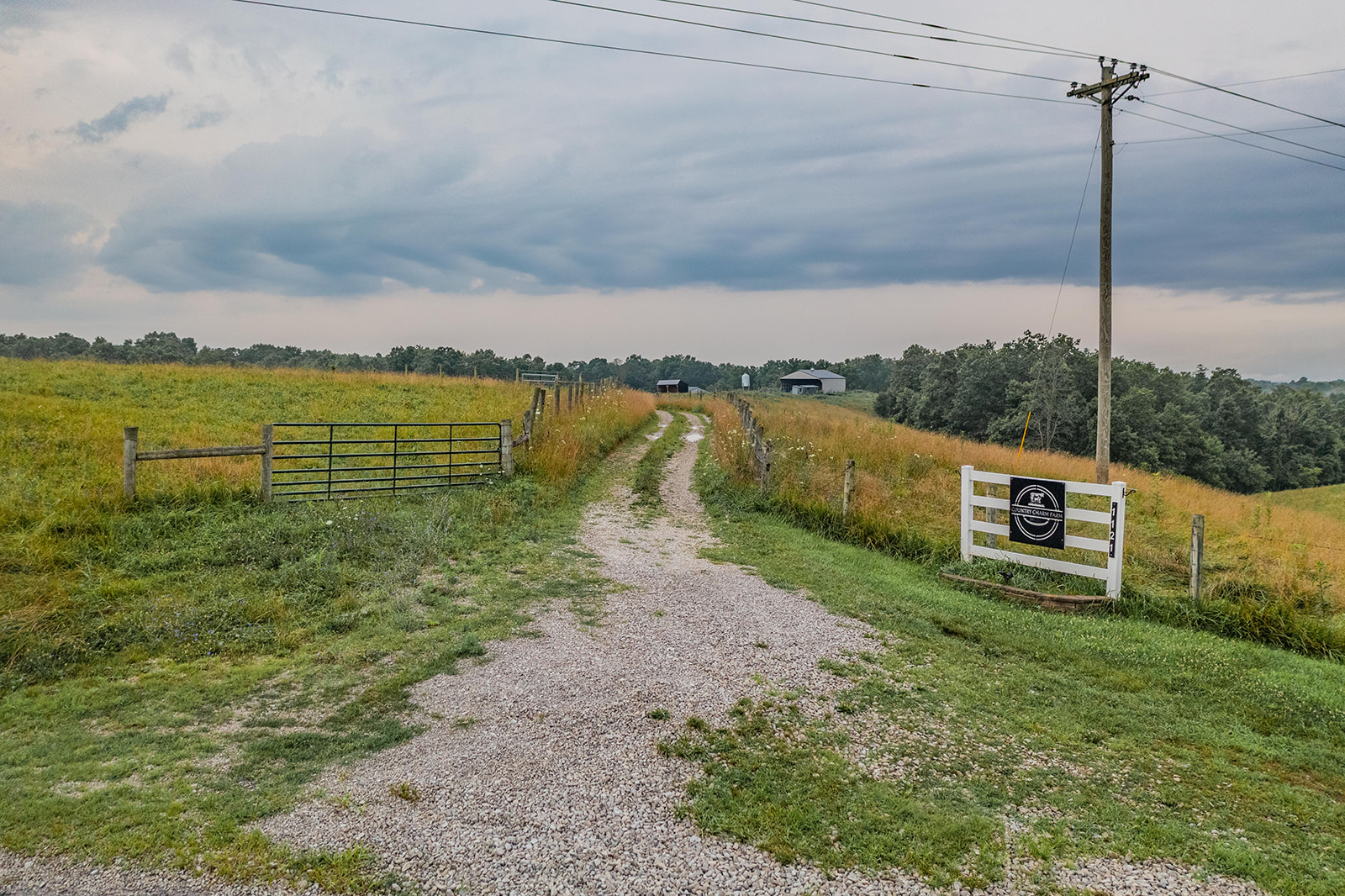 Lawrenceburg, Kentucky, 40342, United States, ,Residential,For Sale,1930802