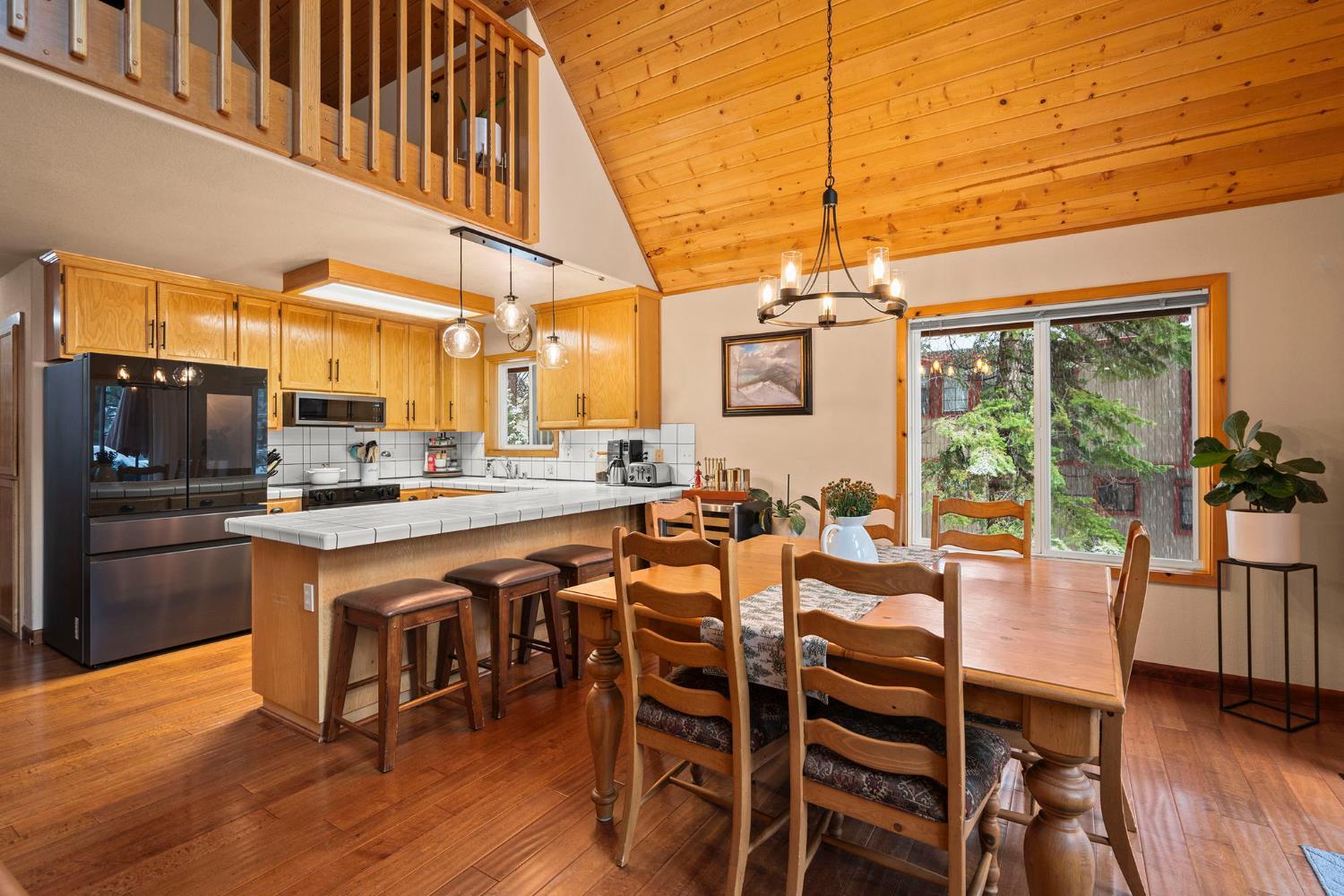 Tahoe Vista, California, 96148, United States, 3 Bedrooms Bedrooms, ,2 BathroomsBathrooms,Residential,For Sale,1998480