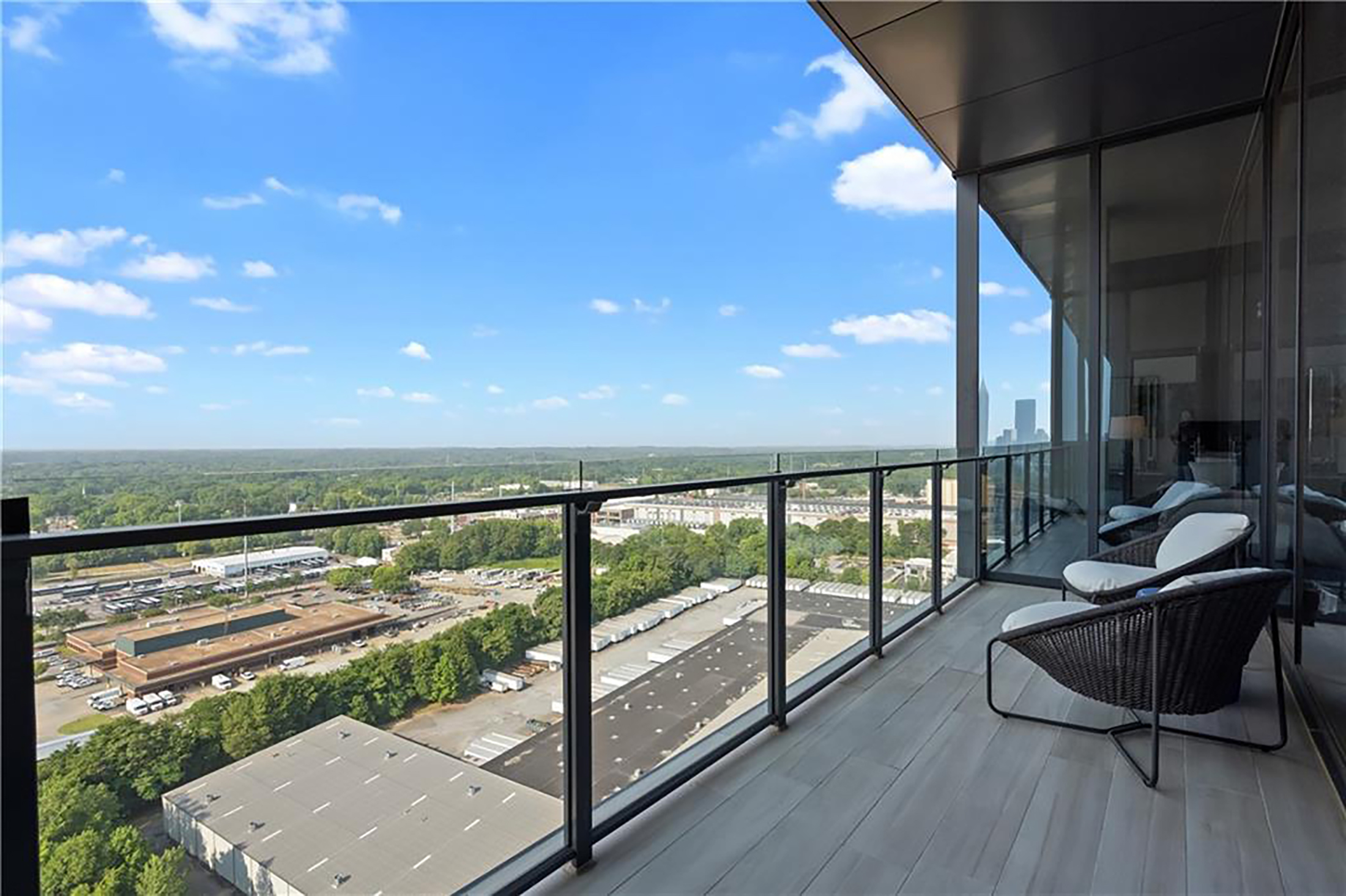 Penthouse Condo Overlooking West Midtown - 物件實景