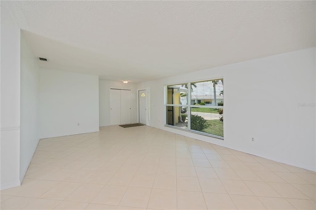Punta Gorda, Florida, 33950, United States, 2 Bedrooms Bedrooms, ,2 BathroomsBathrooms,Residential,For Sale,1903720