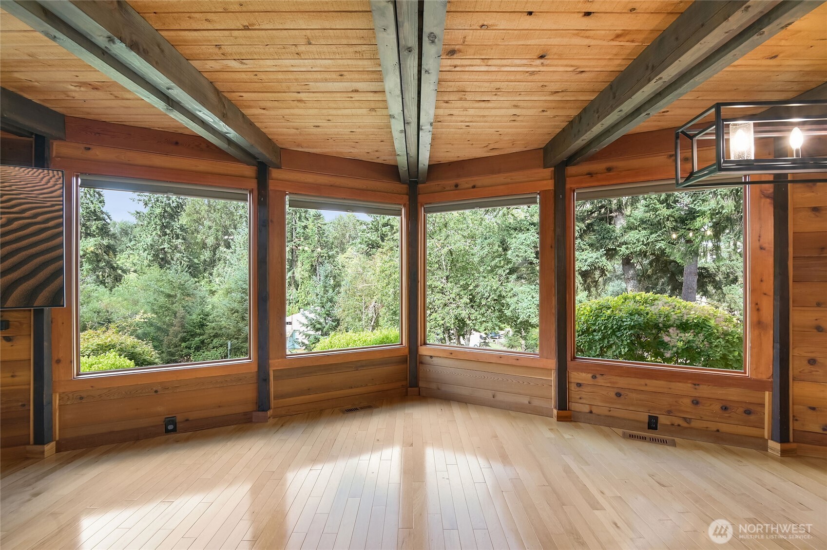 Kalama, Washington, 98625, United States, 3 Bedrooms Bedrooms, ,3 BathroomsBathrooms,Residential,For Sale,1986549