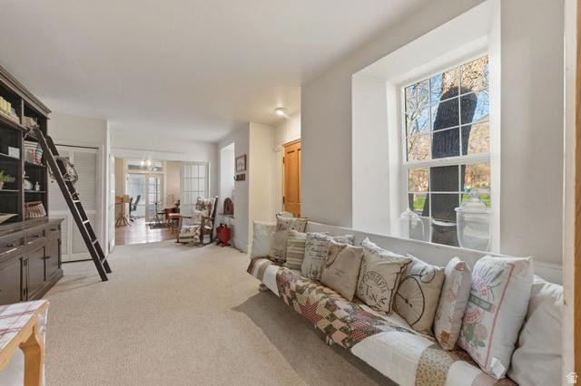 Centerville, Utah, 84014, United States, 4 Bedrooms Bedrooms, ,4 BathroomsBathrooms,Residential,For Sale,2027552