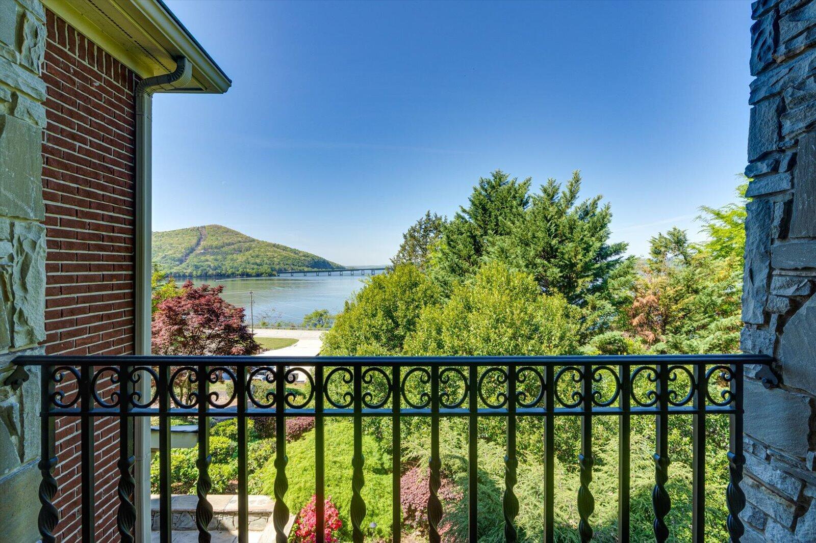 Guild, Tennessee, 37340, United States, 4 Bedrooms Bedrooms, ,5 BathroomsBathrooms,Residential,For Sale,2040612