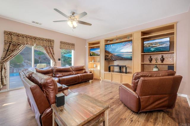 Escondido, California, 92027, United States, 4 Bedrooms Bedrooms, ,3 BathroomsBathrooms,Residential,For Sale,2006114