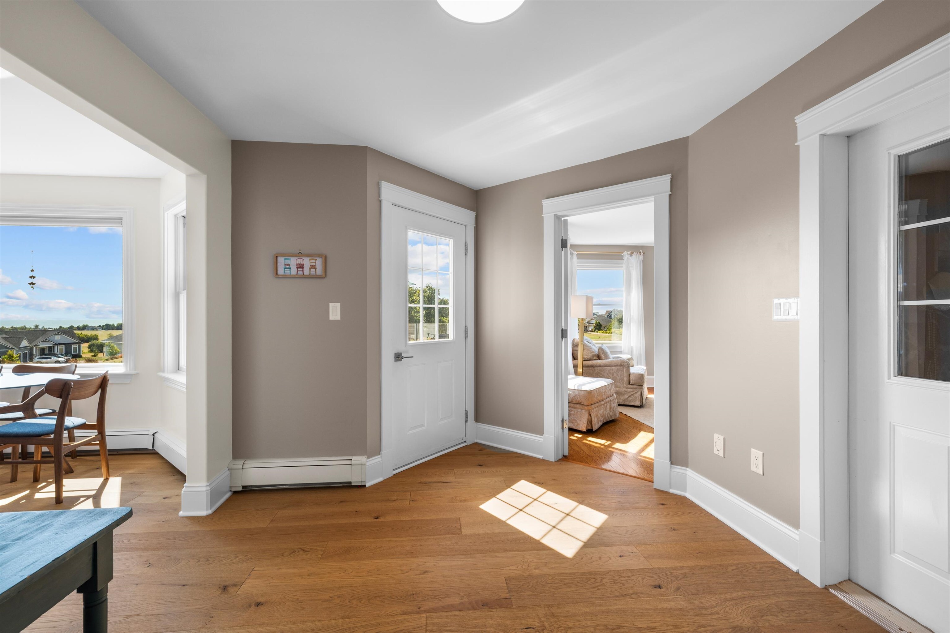 STRATFORD, Prince Edward Island, C1B 0J7, CA, 7 Bedrooms Bedrooms, ,4 BathroomsBathrooms,Residential,For Sale,1949695