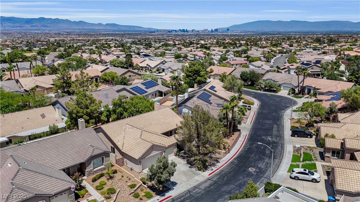 Henderson, Nevada, 89052, United States, 5 Bedrooms Bedrooms, ,2 BathroomsBathrooms,Residential,For Sale,1897207