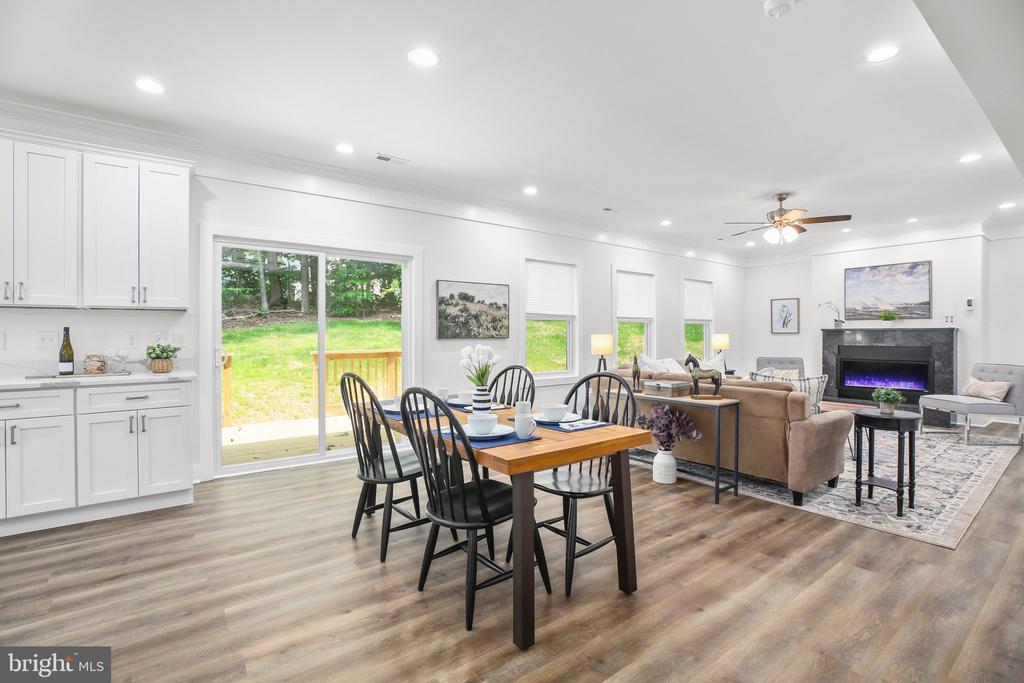 Fredericksburg, Virginia, 22408, United States, 4 Bedrooms Bedrooms, ,4 BathroomsBathrooms,Residential,For Sale,1737760