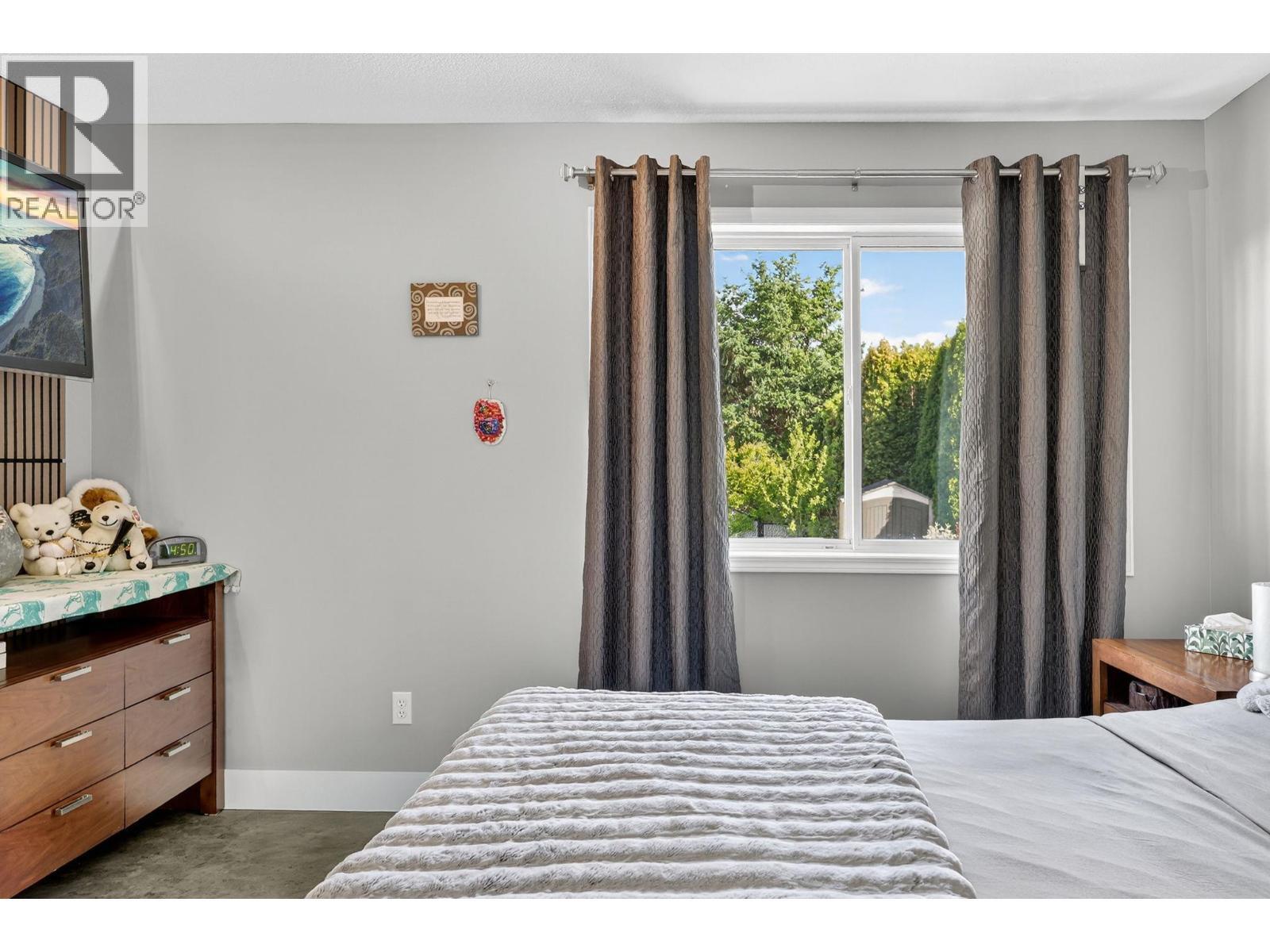 KELOWNA, British Columbia, V1X 7T6, CA, 4 Bedrooms Bedrooms, ,2 BathroomsBathrooms,Residential,For Sale,1918347