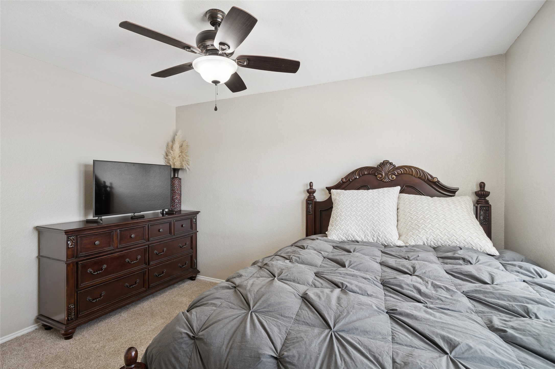 Keller, Texas, 76248, United States, 5 Bedrooms Bedrooms, ,3 BathroomsBathrooms,Residential,For Sale,1988935