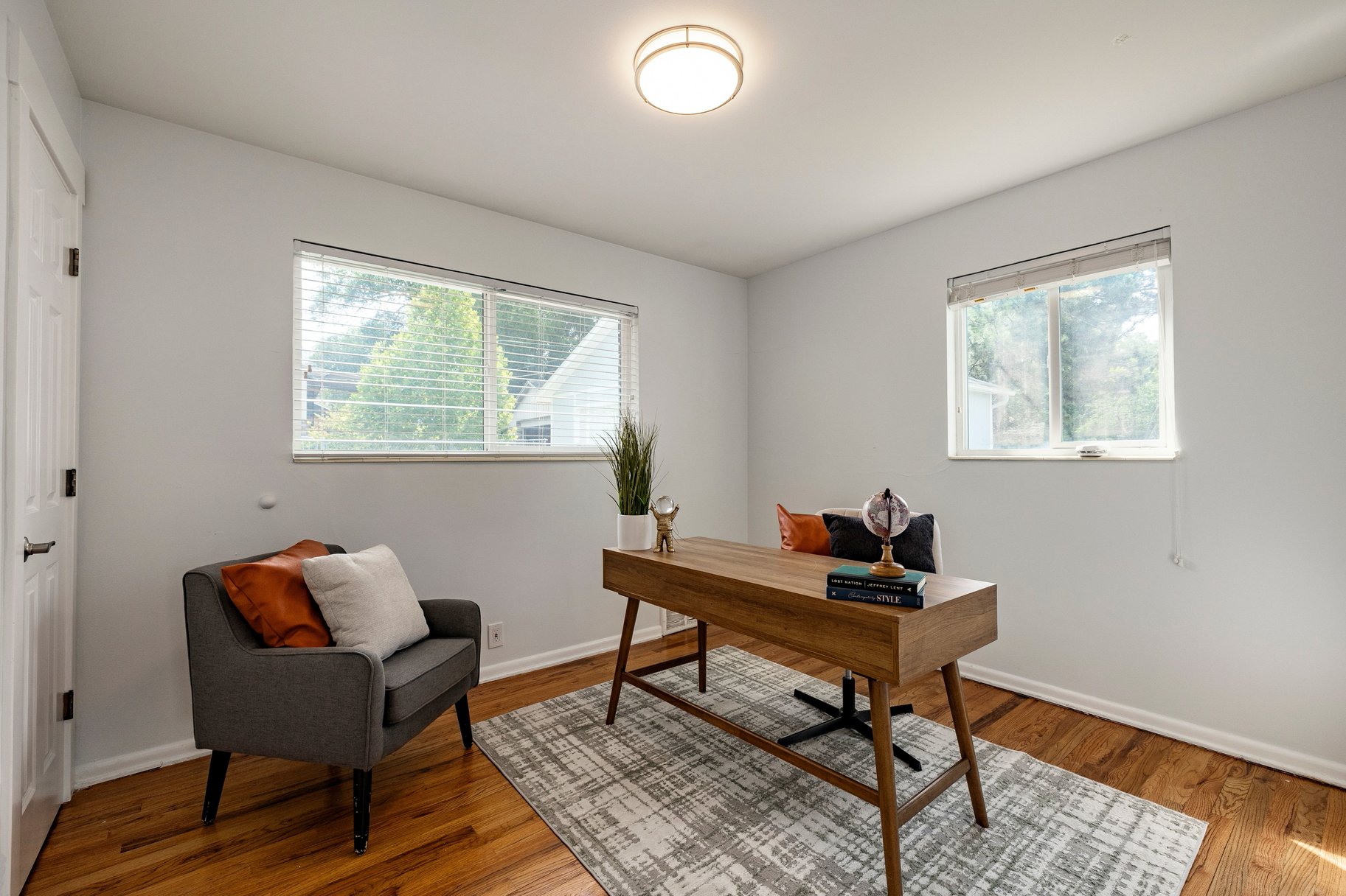  Updated Millcreek Home with Space to Make It Your Own - 物件實景