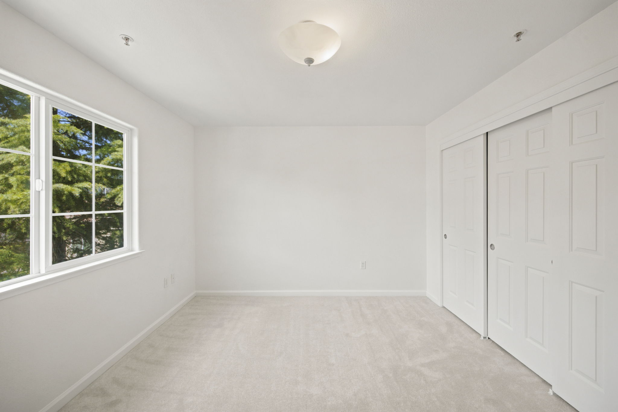  7755 Isabella Way - 物件實景