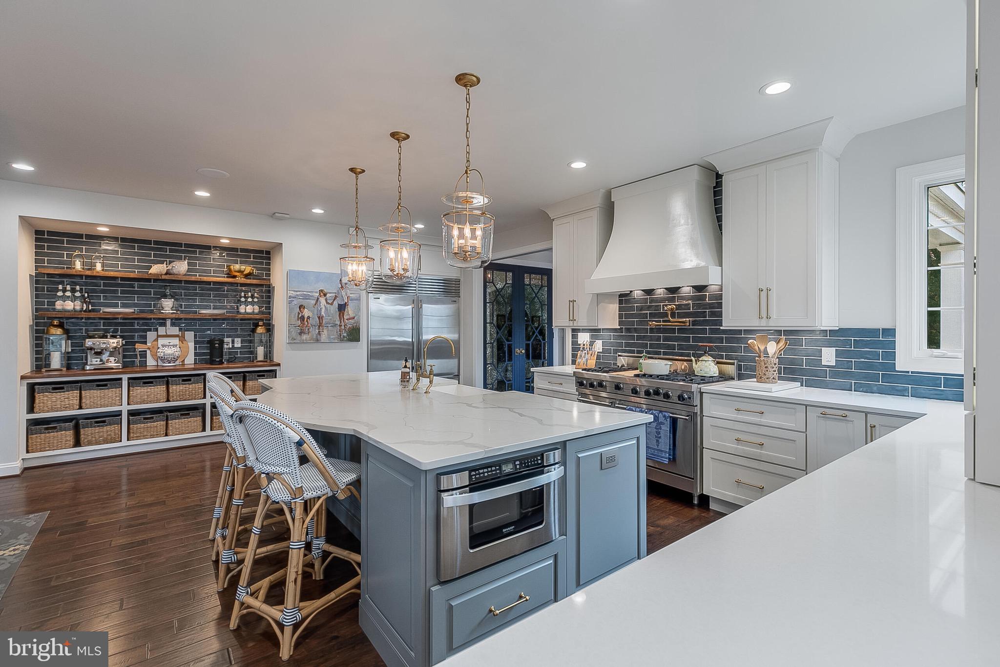 Aldie, Virginia, 20105, United States, 5 Bedrooms Bedrooms, ,7 BathroomsBathrooms,Residential,For Sale,1980828