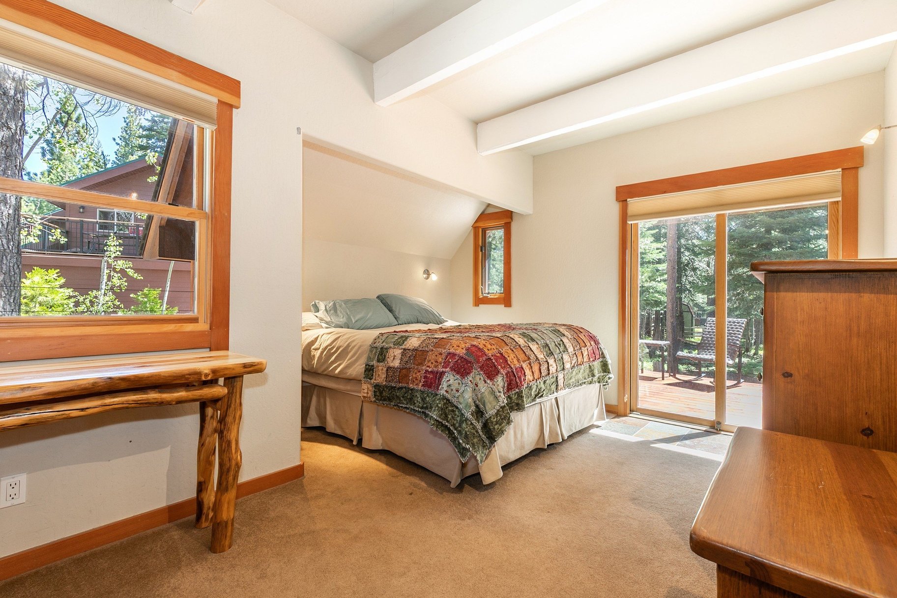  Home 3 Blocks from Lake Tahoe with 4 Car Garage for Cars & Boats - 物件實景