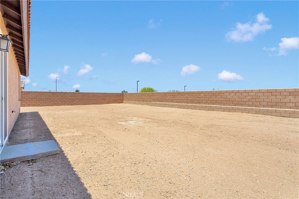 Victorville, California, 92395, United States, 3 Bedrooms Bedrooms, ,2 BathroomsBathrooms,Residential,For Sale,1865788