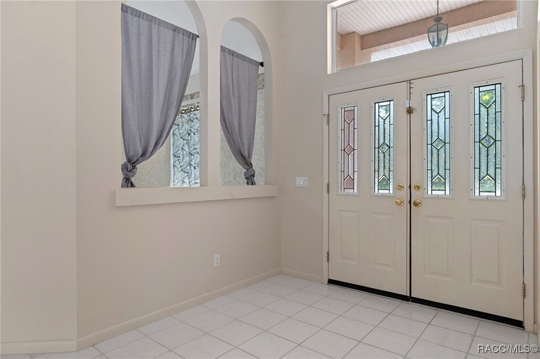 Homosassa, Florida, 34446, United States, 5 Bedrooms Bedrooms, ,4 BathroomsBathrooms,Residential,For Sale,1916240