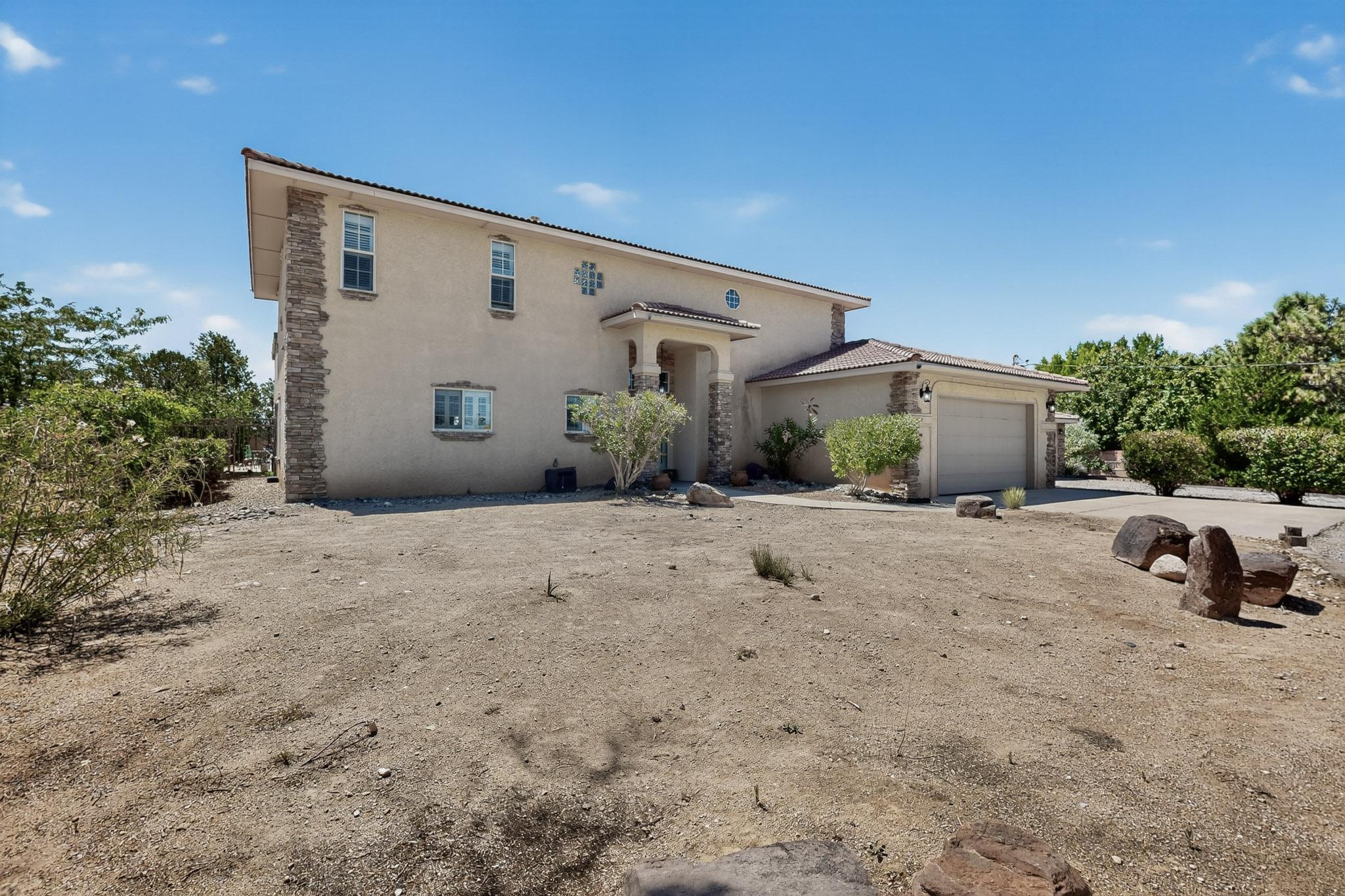 Albuquerque, New Mexico, 87122, United States, 4 Bedrooms Bedrooms, ,3 BathroomsBathrooms,Residential,For Sale,1914202