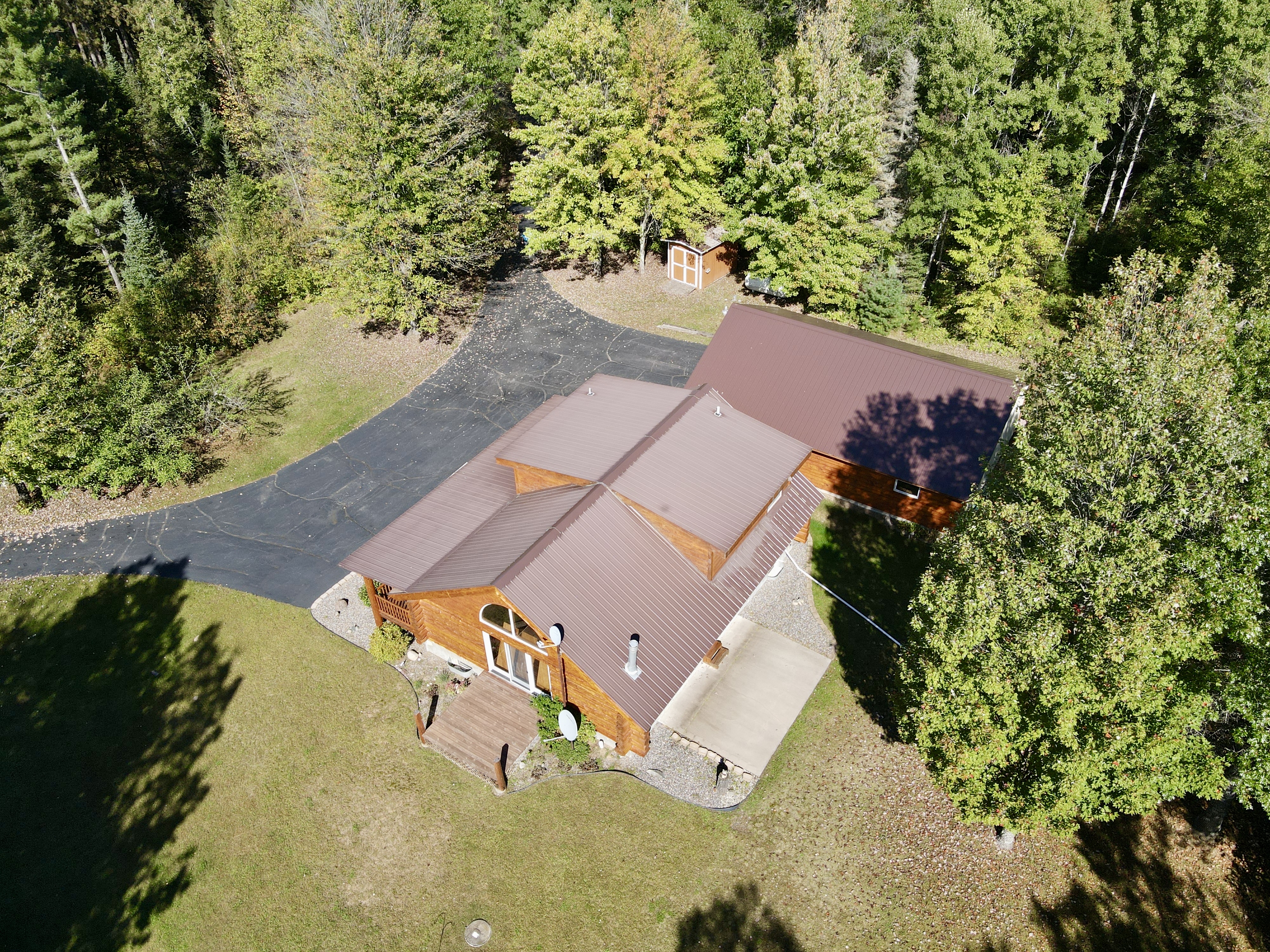 Tomahawk, Wisconsin, 54487, United States, 2 Bedrooms Bedrooms, ,2 BathroomsBathrooms,Residential,For Sale,1975533