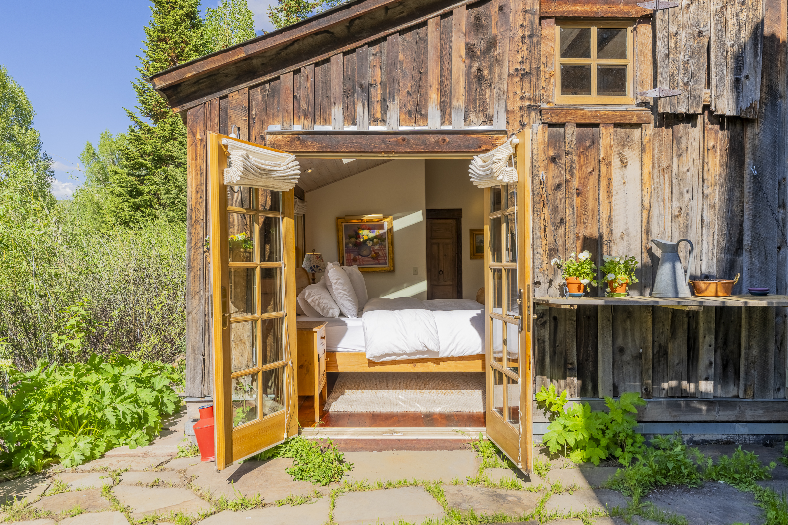  BEAR ALLEY - Unwrap The Fairytale - A Once-In-A-Lifetime Creekside Compound - 物件實景