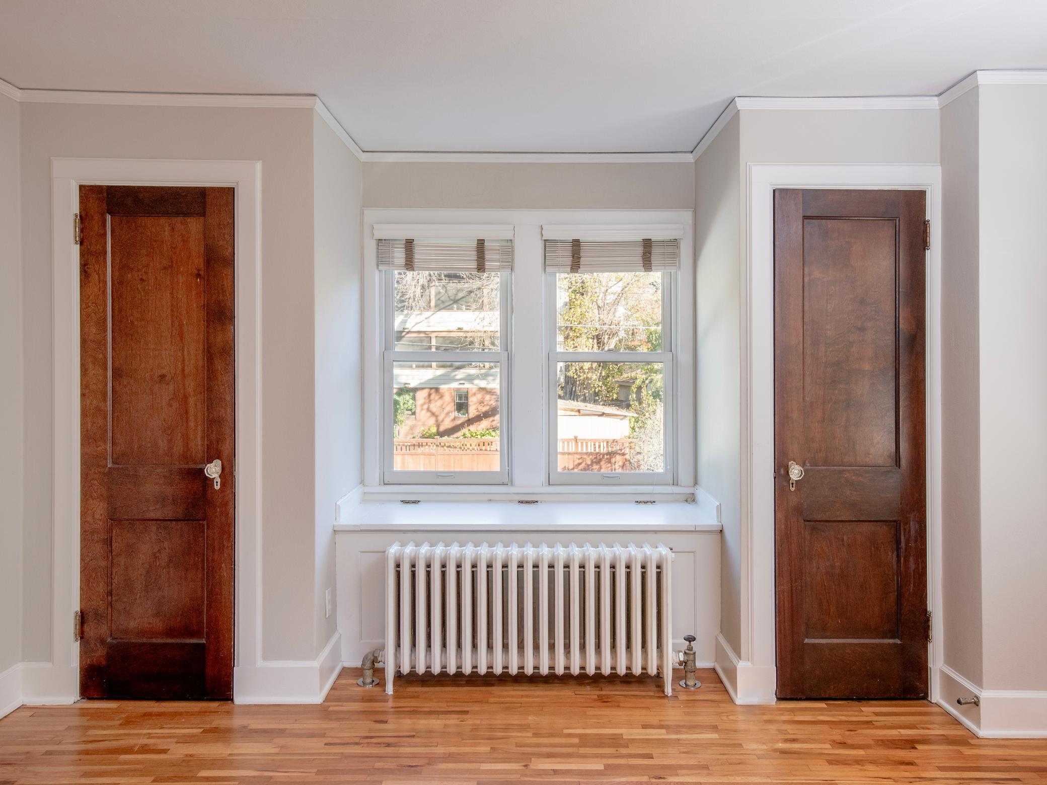 Saint Paul, Minnesota, 55104, United States, 3 Bedrooms Bedrooms, ,1 BathroomBathrooms,Residential,For Sale,1988037