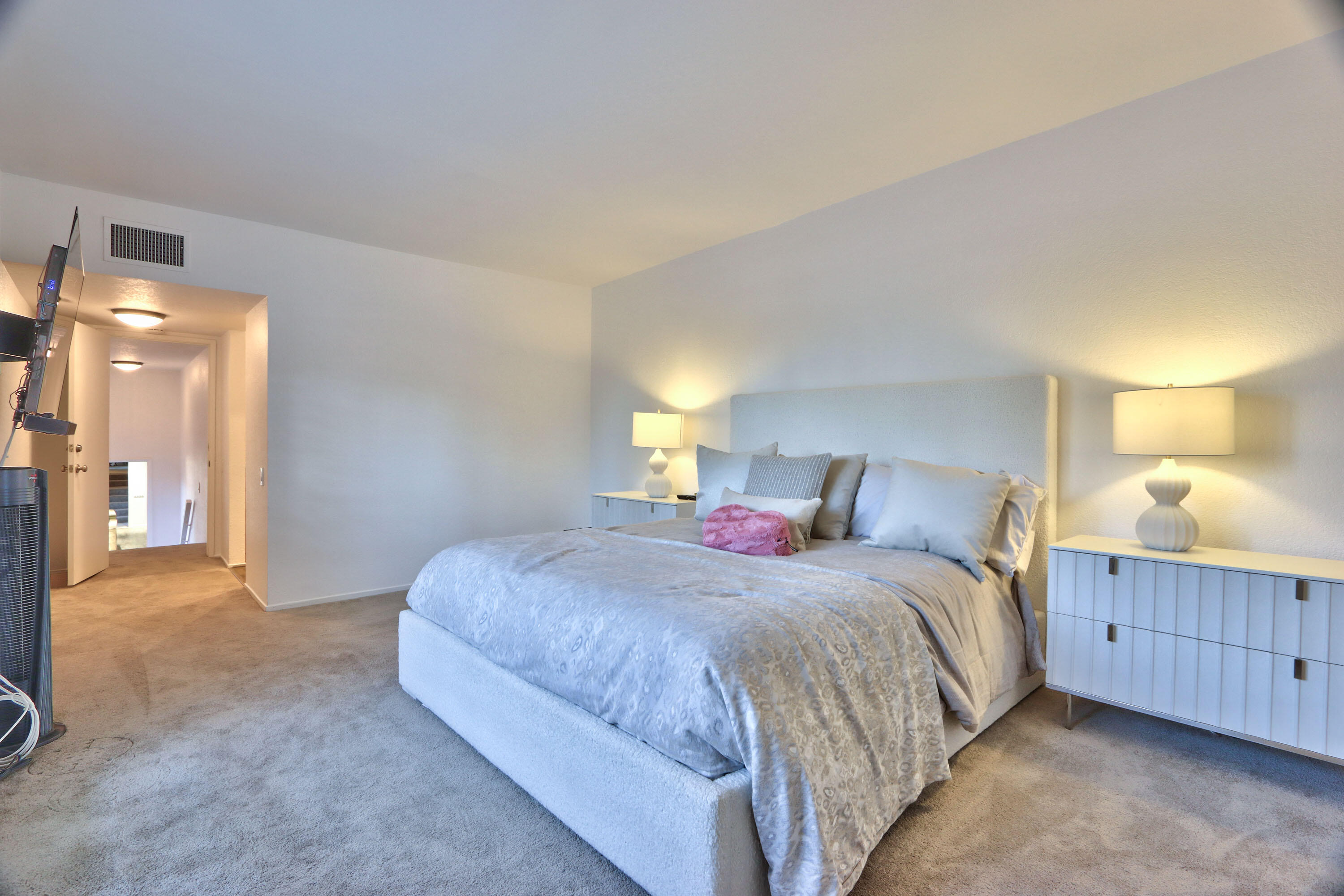Palm Desert, California, 92260, United States, 2 Bedrooms Bedrooms, ,2 BathroomsBathrooms,Residential,For Sale,1876981