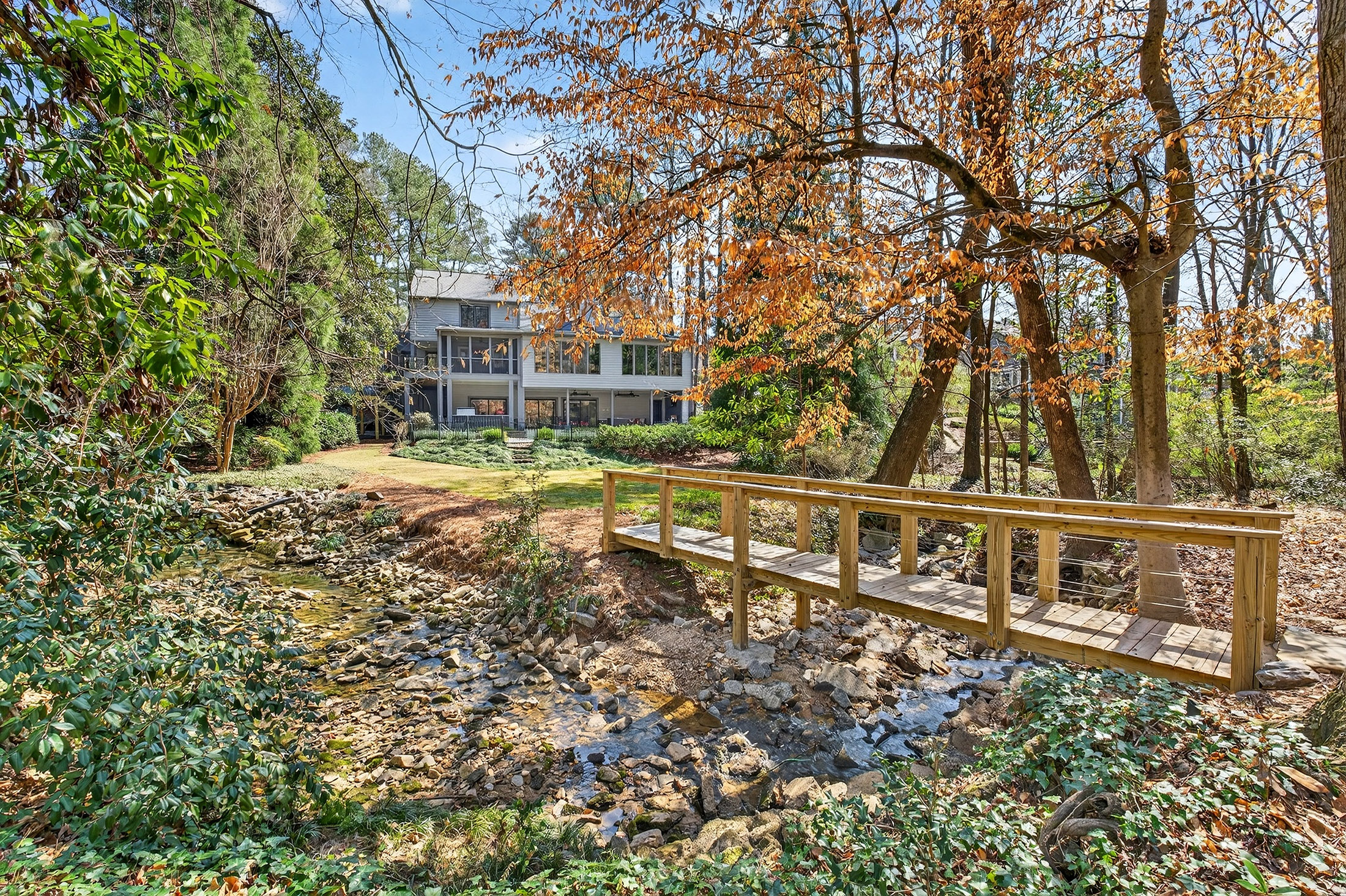  Expanded and Renovated Contemporary Vinings Home - 物件實景