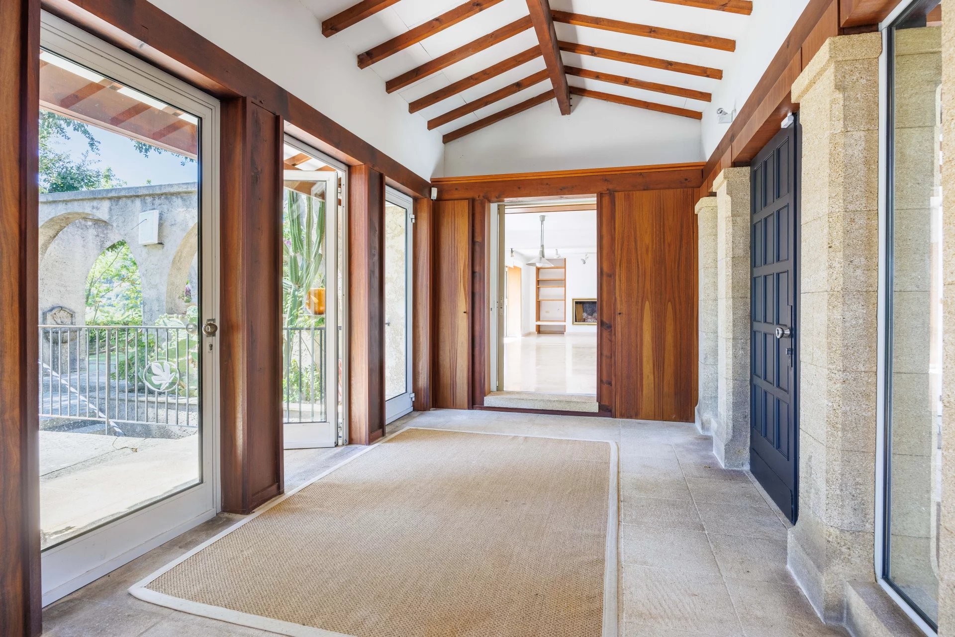 Saint-Paul-de-Vence, Provence-Alpes-Côte d’Azur, 06570, FR, 5 Bedrooms Bedrooms, ,Residential,For Sale,1895395