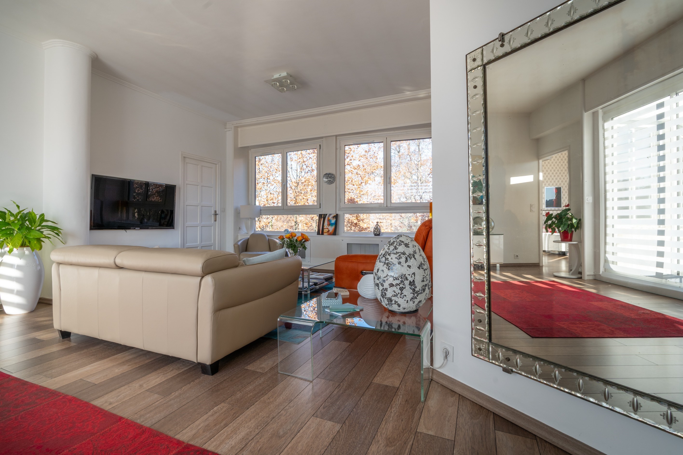  Sumptuous Top-Floor Apartment with Breathtaking Views and Elevator Access - 物件實景