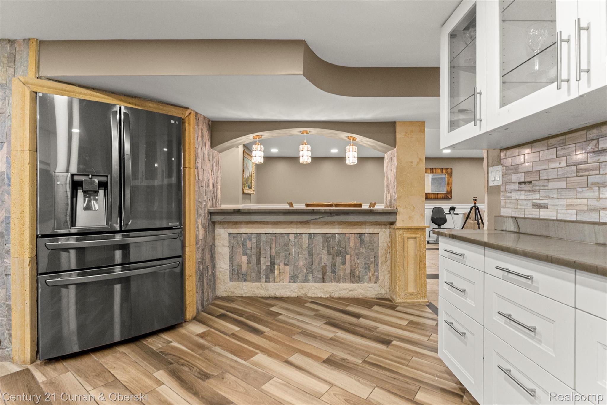 Dearborn Heights, Michigan, 48127, United States, 3 Bedrooms Bedrooms, ,3 BathroomsBathrooms,Residential,For Sale,1979966