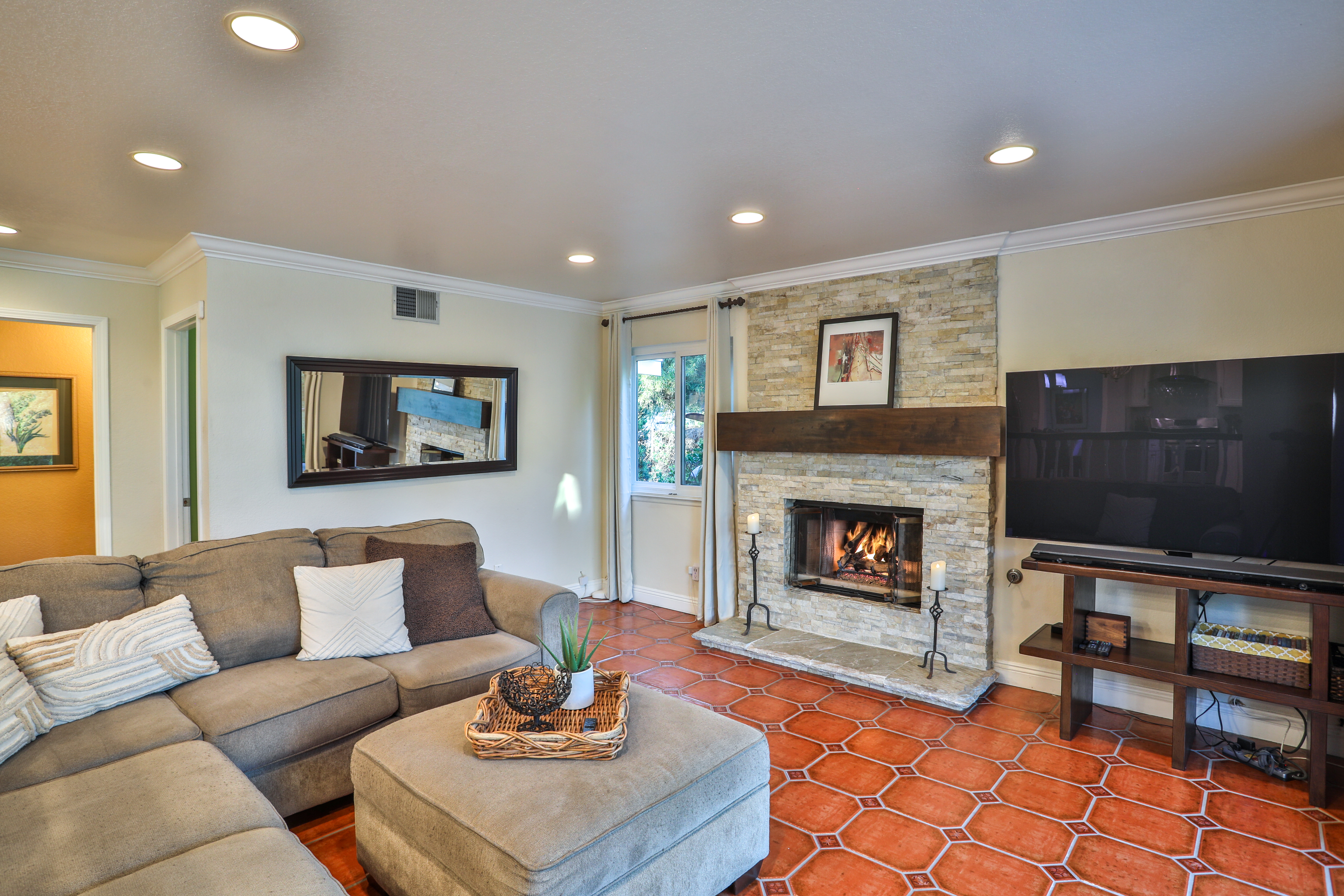  1838 Vía Arroyo, La Verne, CA 91750 - 物件實景