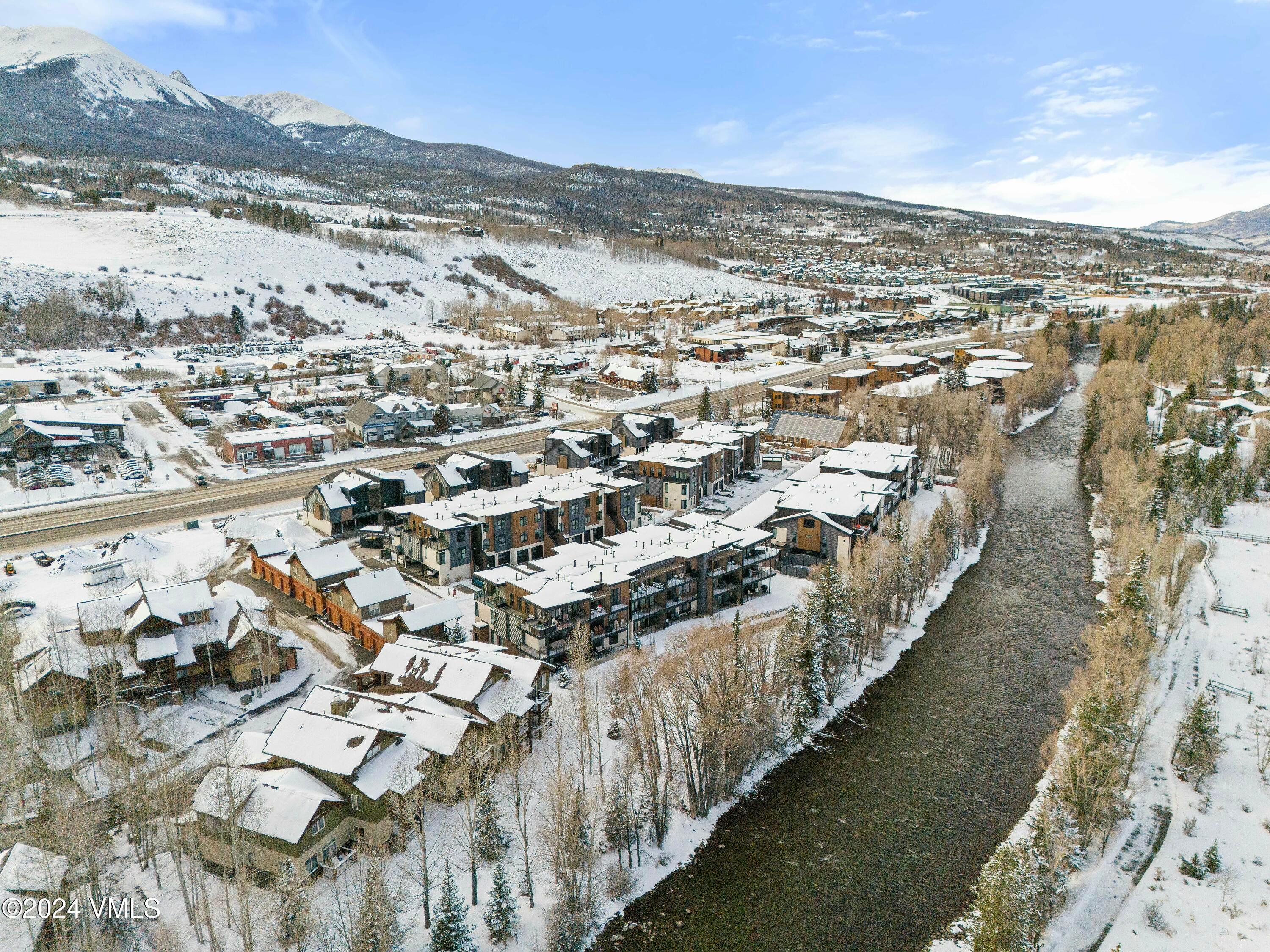 Silverthorne, Colorado, 80498, United States, 2 Bedrooms Bedrooms, ,2 BathroomsBathrooms,Residential,For Sale,1804638