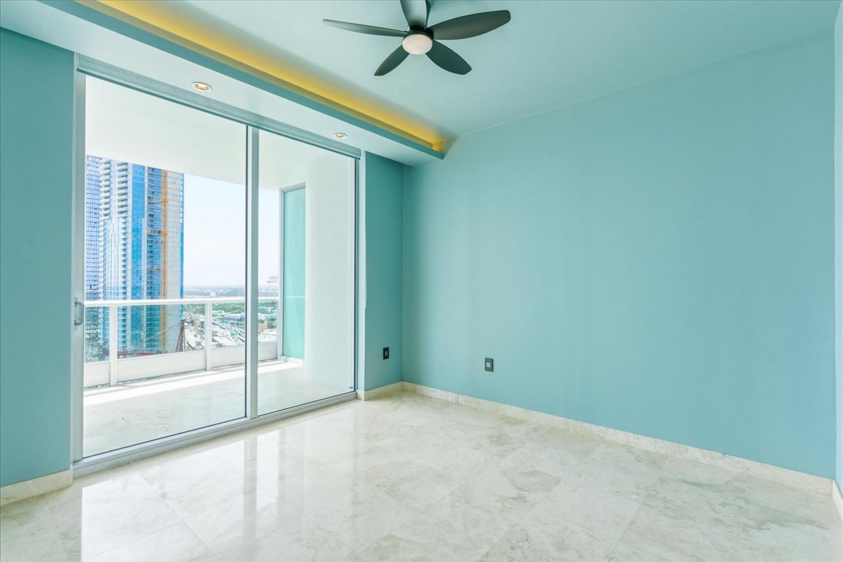  900 Biscayne Blvd, Miami, FL, 33132 - 物件實景