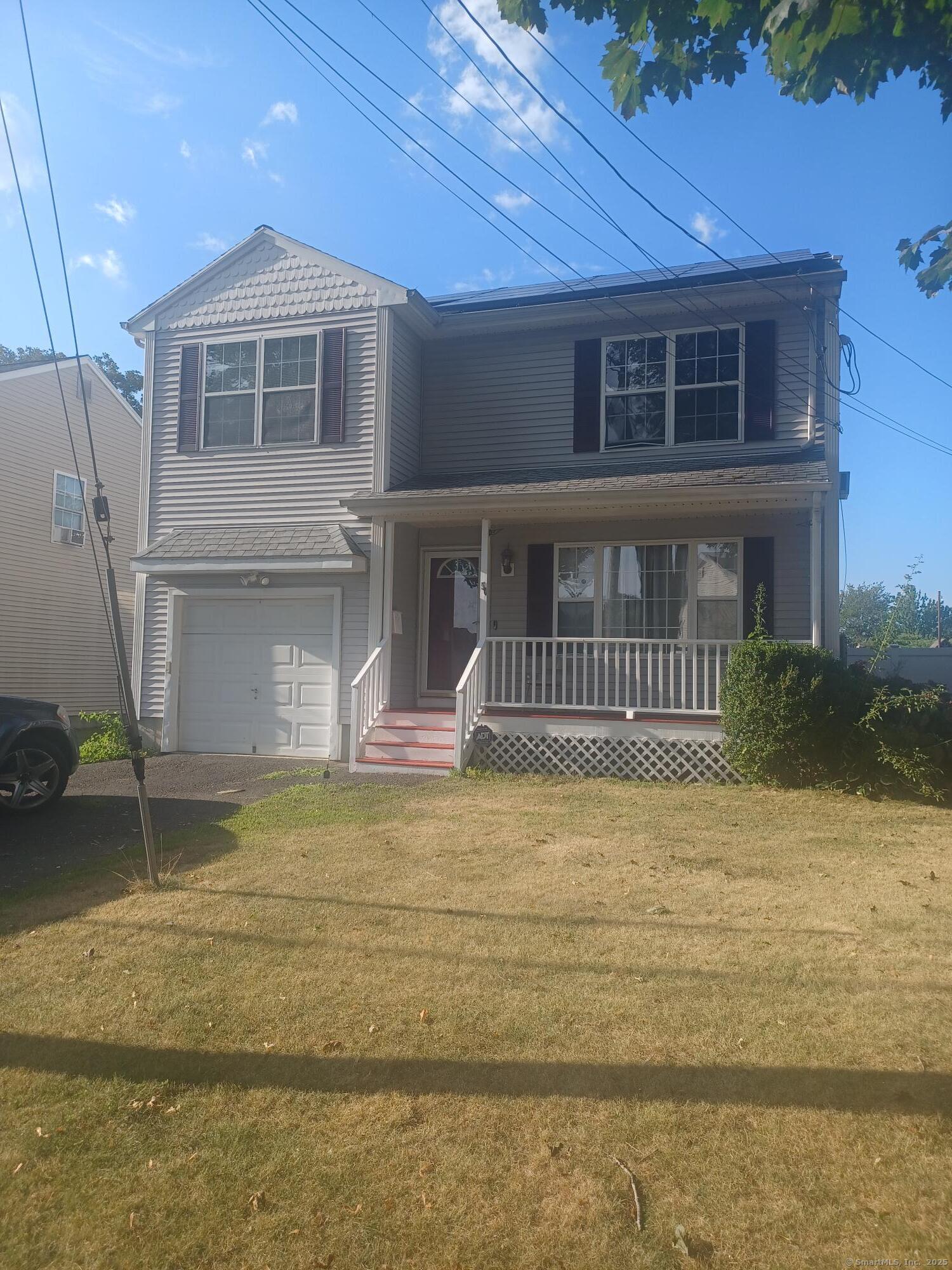 Stratford, Connecticut, 06614, United States, 3 Bedrooms Bedrooms, ,2 BathroomsBathrooms,Residential,For Sale,1926191