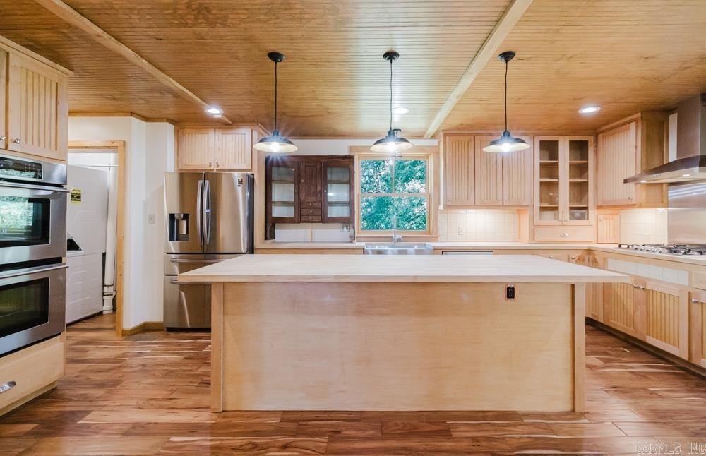 Benton, Arkansas, 72015, United States, 4 Bedrooms Bedrooms, ,3 BathroomsBathrooms,Residential,For Sale,1978701