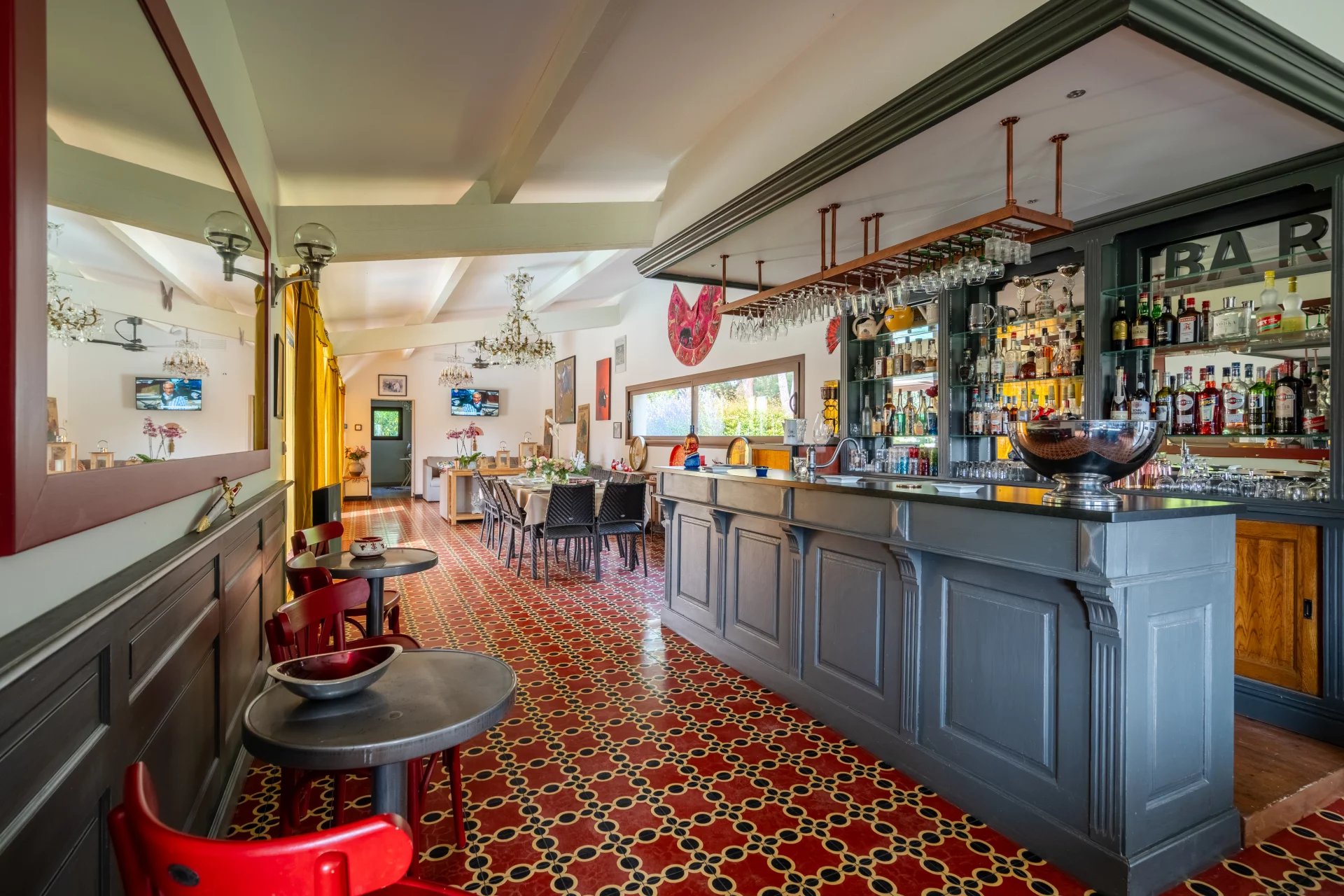 Arles, Provence-Alpes-Côte d’Azur, 13200, FR, ,Residential,For Sale,1987892