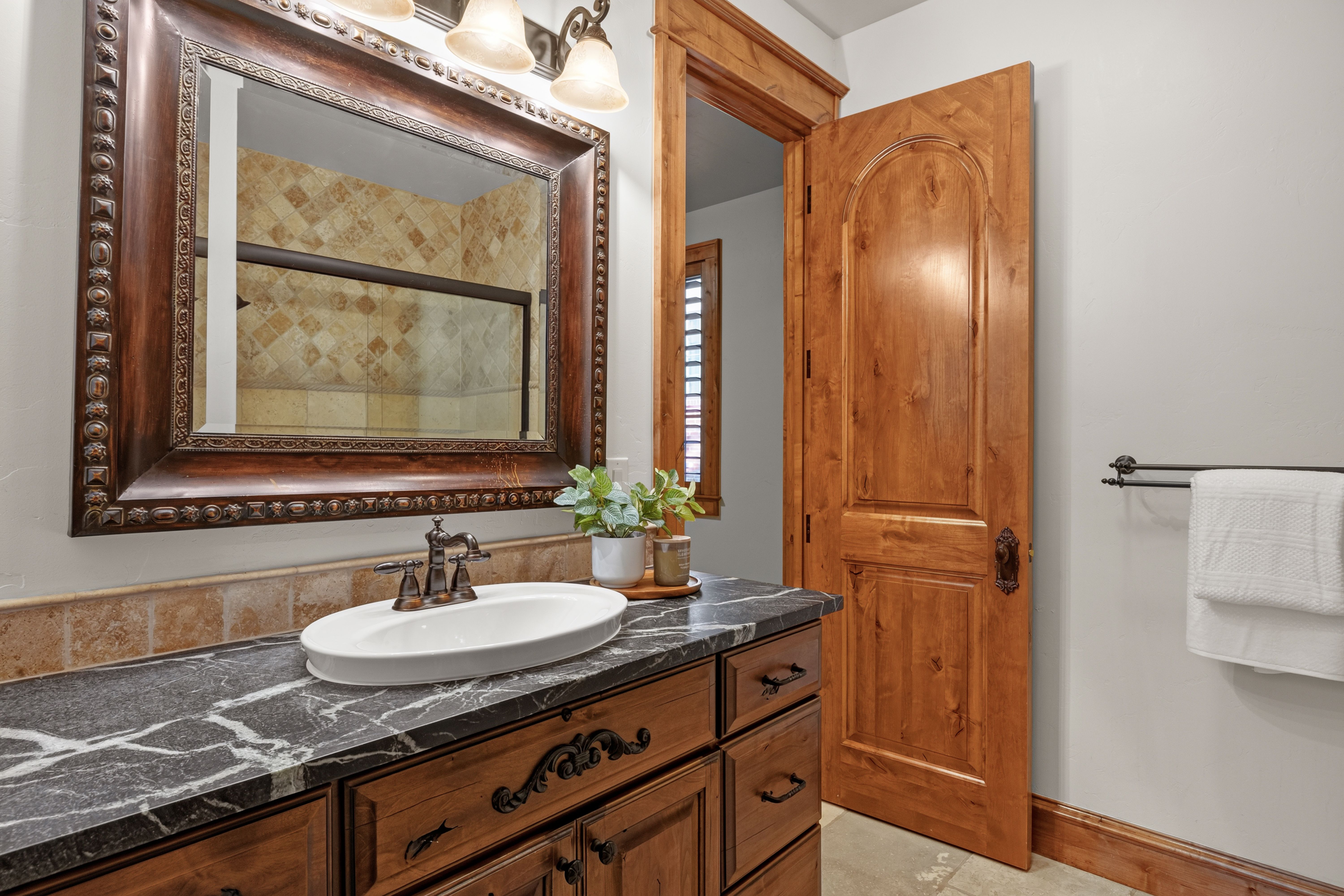 One of Castle Pines’ Most Exceptional Custom Residences - 物件實景