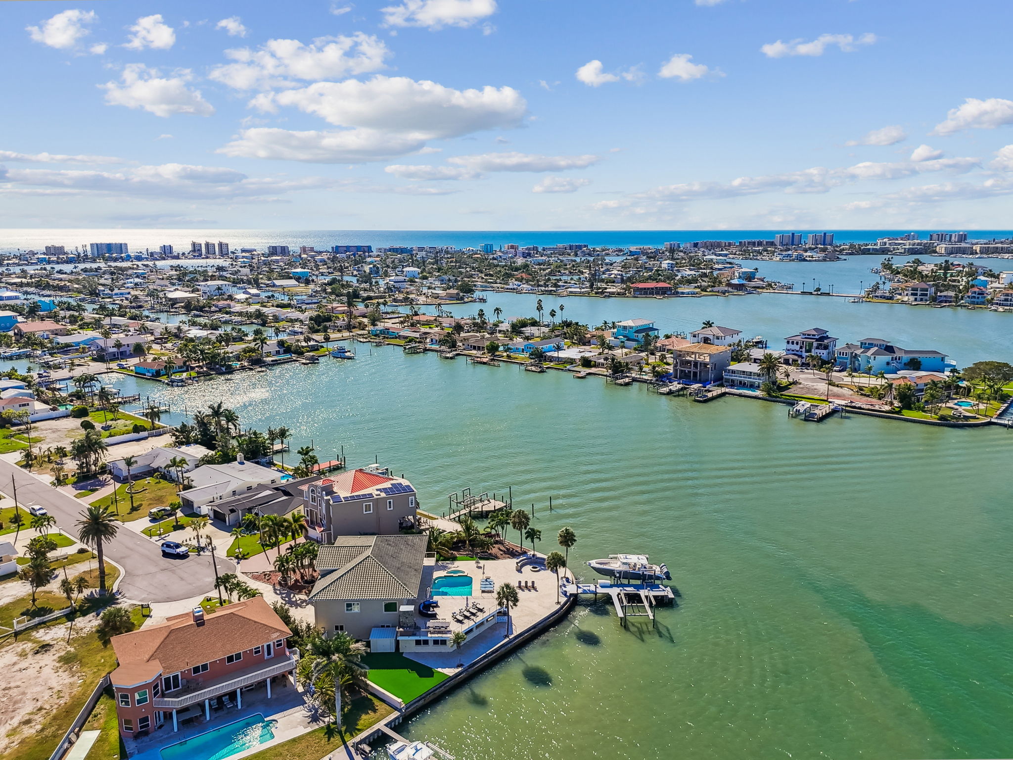 Madeira Beach, Florida, 33708, United States, 6 Bedrooms Bedrooms, ,6 BathroomsBathrooms,Residential,For Sale,1975666