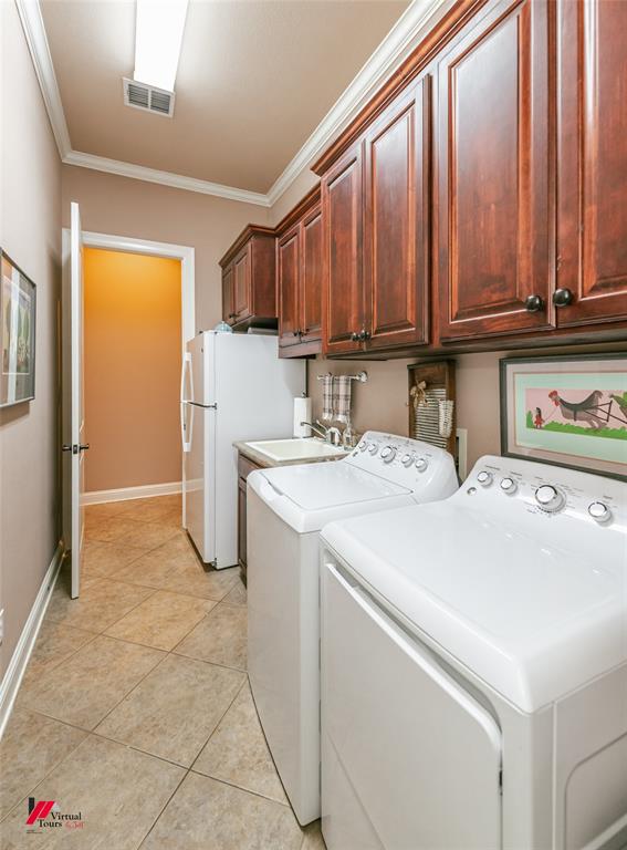 Bossier City, Louisiana, 71111, United States, 3 Bedrooms Bedrooms, ,3 BathroomsBathrooms,Residential,For Sale,1837396