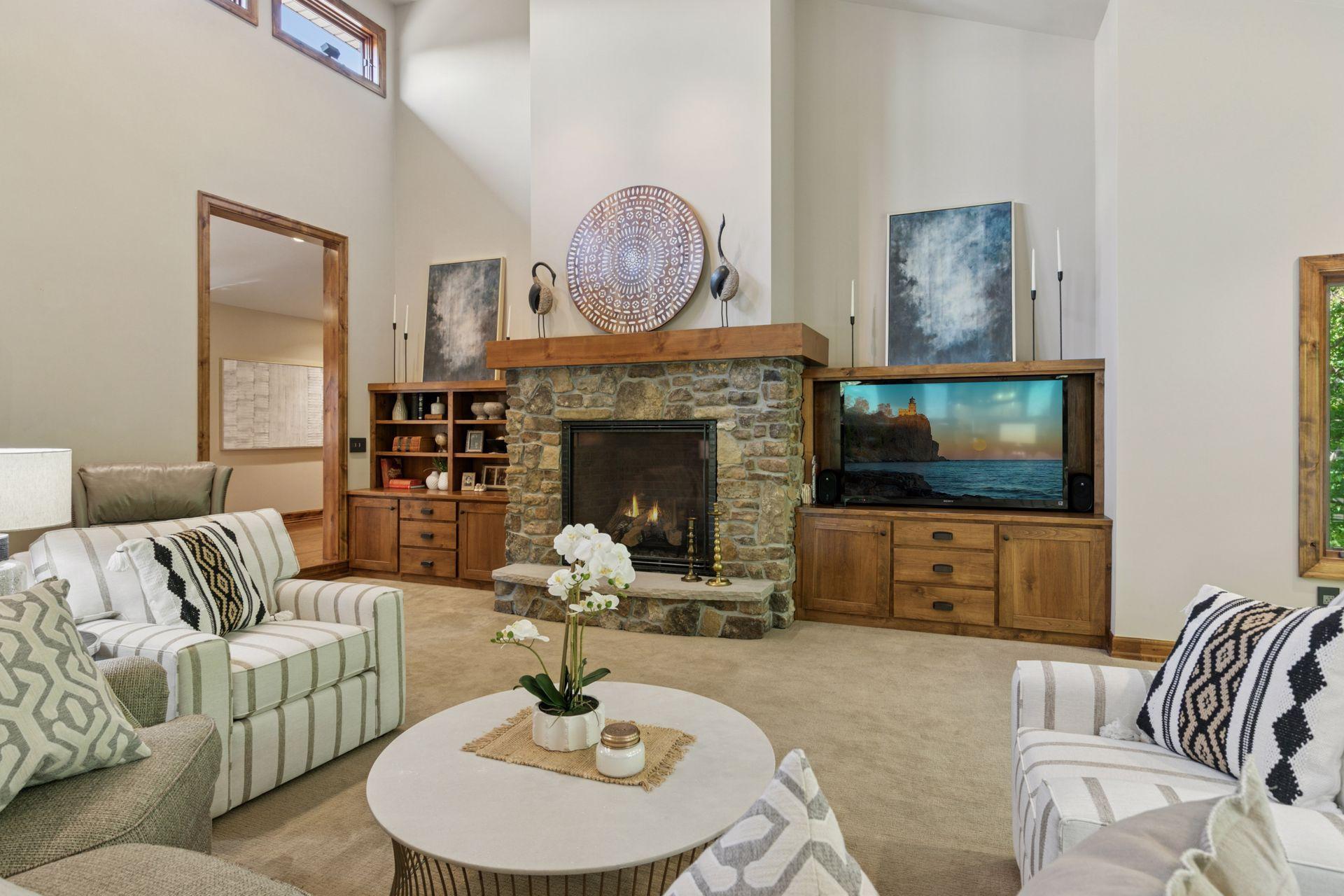 Chanhassen, Minnesota, 55318, United States, 5 Bedrooms Bedrooms, ,2 BathroomsBathrooms,Residential,For Sale,1847378