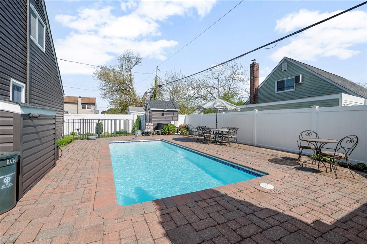 Bethpage, New York, 11714, United States, 3 Bedrooms Bedrooms, ,2 BathroomsBathrooms,Residential,For Sale,1916288