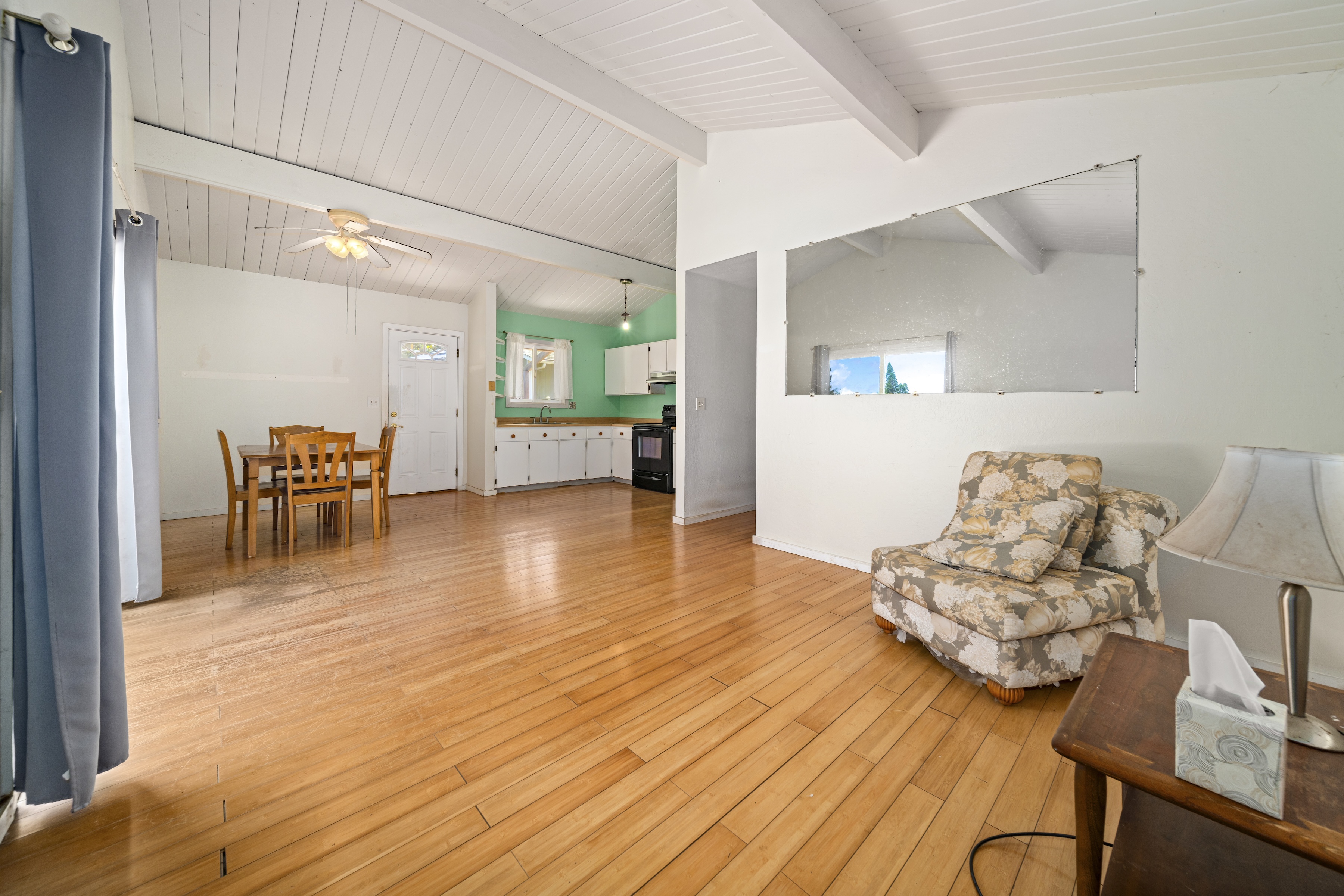  Small Kula home with tons of potential - 物件實景