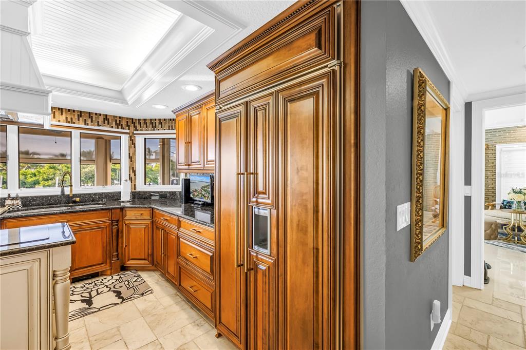 St Petersburg, Florida, 33715, United States, 4 Bedrooms Bedrooms, ,5 BathroomsBathrooms,Residential,For Sale,1999732